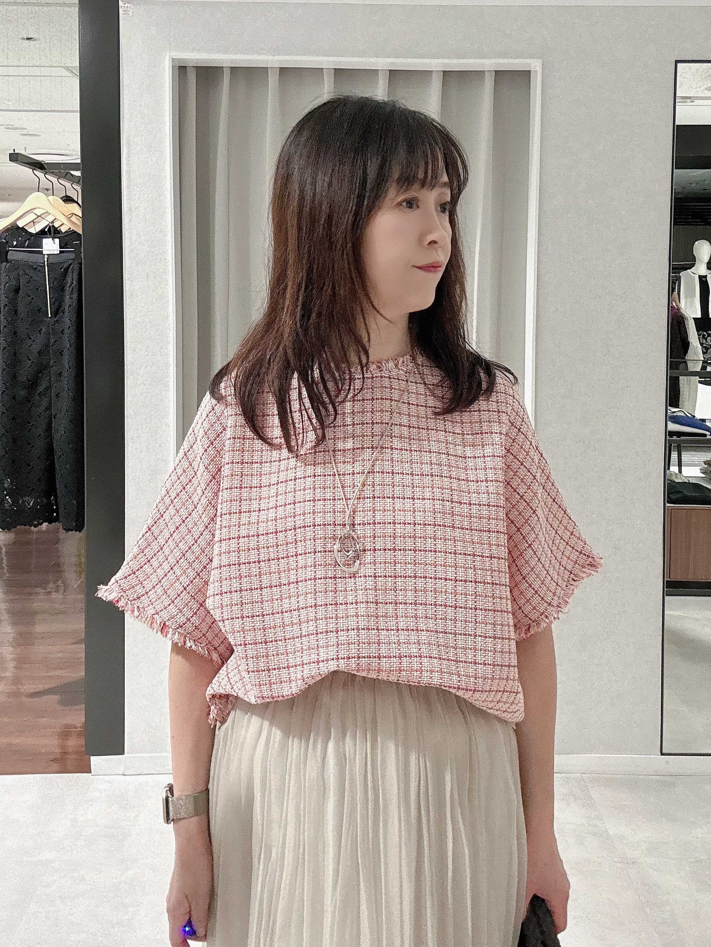 makiさんの「UNTITLED｜◆ファンシーツイードブラウス」を使ったコーディネート