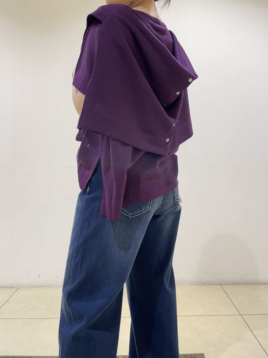 watanabeさんの「UNTITLED｜【アンサンブル可/品のある透け感】Tシャツ風ニットトップス」を使ったコーディネート