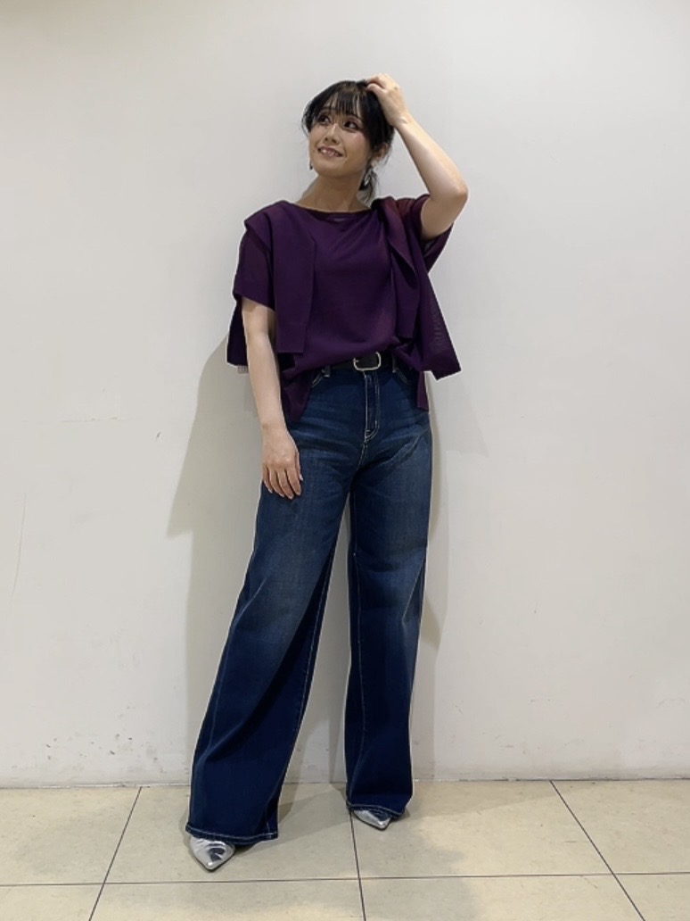 watanabeさんの「UNTITLED｜【アンサンブル可/品のある透け感】Tシャツ風ニットトップス」を使ったコーディネート