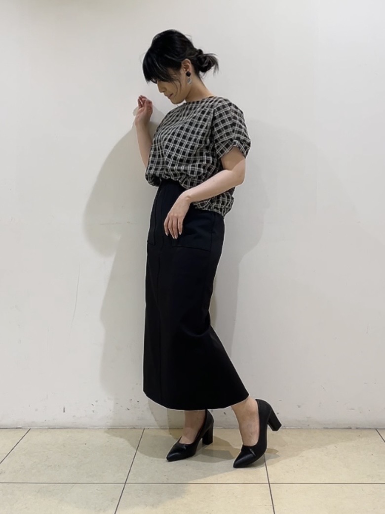 watanabeさんの「UNTITLED｜【秋めきシャツ/体型カバー】シアーチェックブラウス」を使ったコーディネート