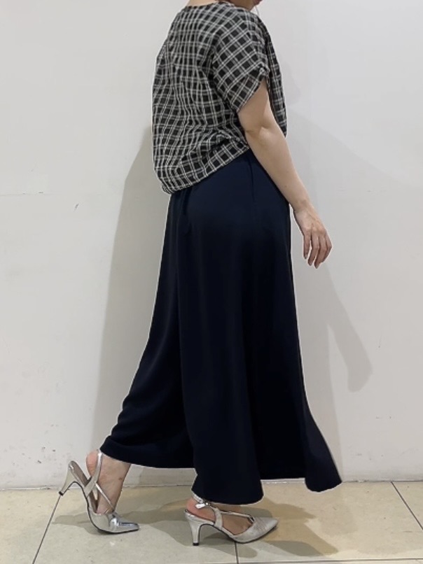 watanabeさんの「UNTITLED｜シアーチェックブラウス」を使ったコーディネート