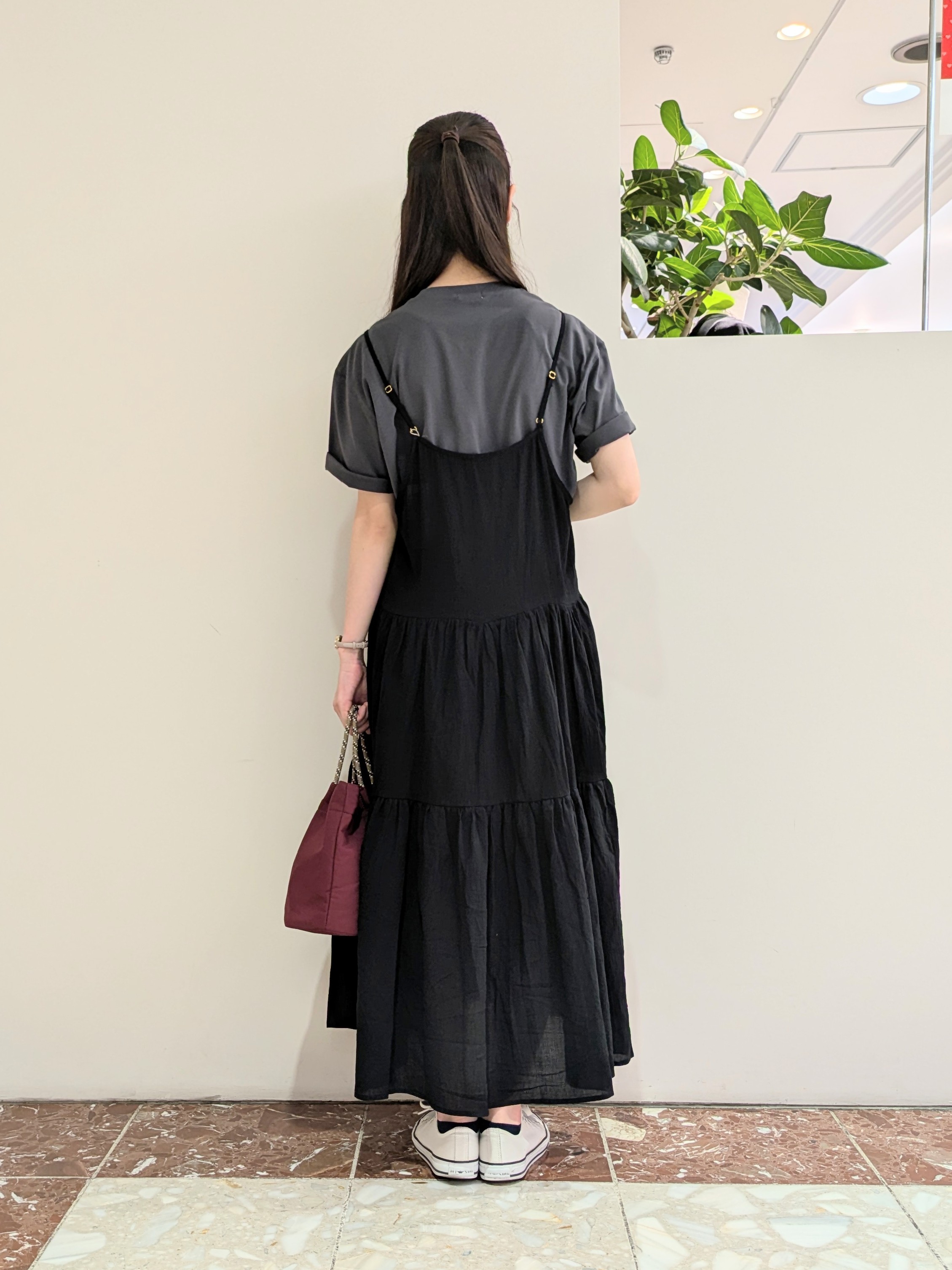 冨澤麻里さんの「Dessin｜コットンボイル フレアワンピース」を使ったコーディネート