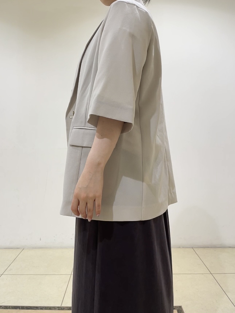 watanabeさんの「UNTITLED｜【秋の通勤羽織/セットアップ可/UVカット】エアリークール半袖ジャケット」を使ったコーディネート
