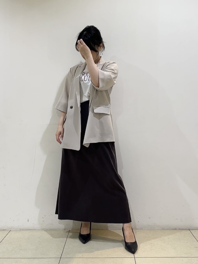 watanabeさんの「UNTITLED｜【秋の通勤羽織/セットアップ可/UVカット】エアリークール半袖ジャケット」を使ったコーディネート