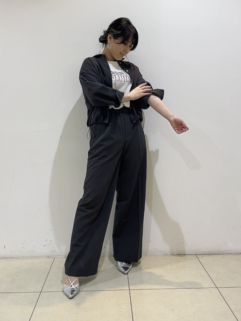 watanabeさんの「UNTITLED｜【秋羽織り/セットアップ可/UVカット】エアリークールドロストシャツ」を使ったコーディネート