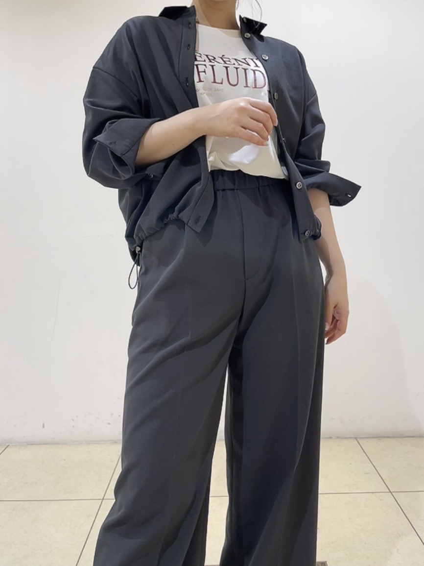 watanabeさんの「UNTITLED｜【秋羽織り/セットアップ可/UVカット】エアリークールドロストシャツ」を使ったコーディネート