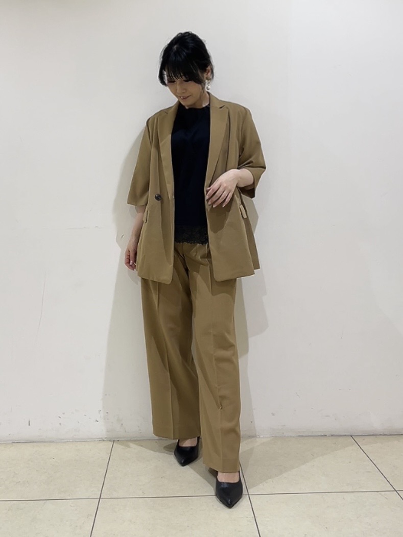 watanabeさんの「UNTITLED｜【秋の通勤羽織/セットアップ可/UVカット】エアリークール半袖ジャケット」を使ったコーディネート