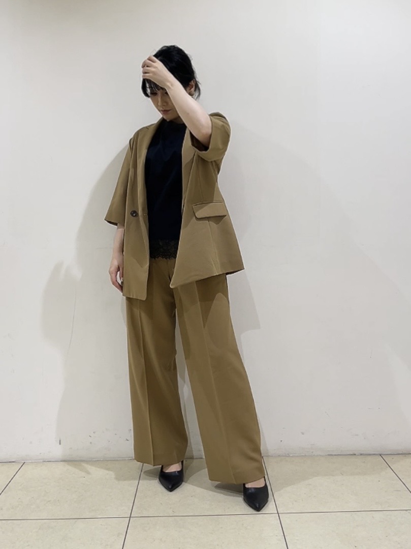 watanabeさんの「UNTITLED｜【秋の通勤羽織/セットアップ可/UVカット】エアリークール半袖ジャケット」を使ったコーディネート