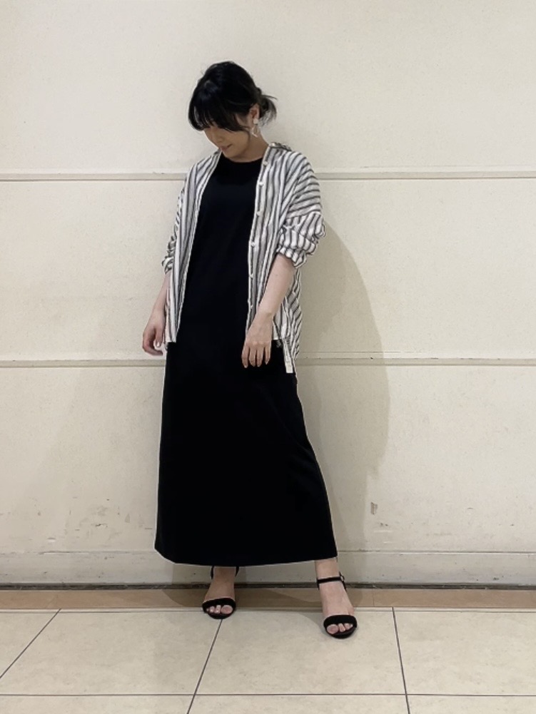watanabeさんの「UNTITLED｜ストライプシャツ」を使ったコーディネート