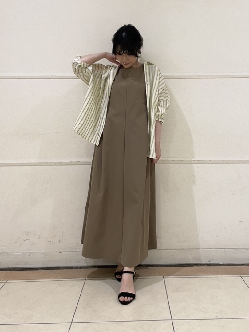 watanabeさんの「UNTITLED｜【秋映え/羽織り】ストライプシャツ」を使ったコーディネート