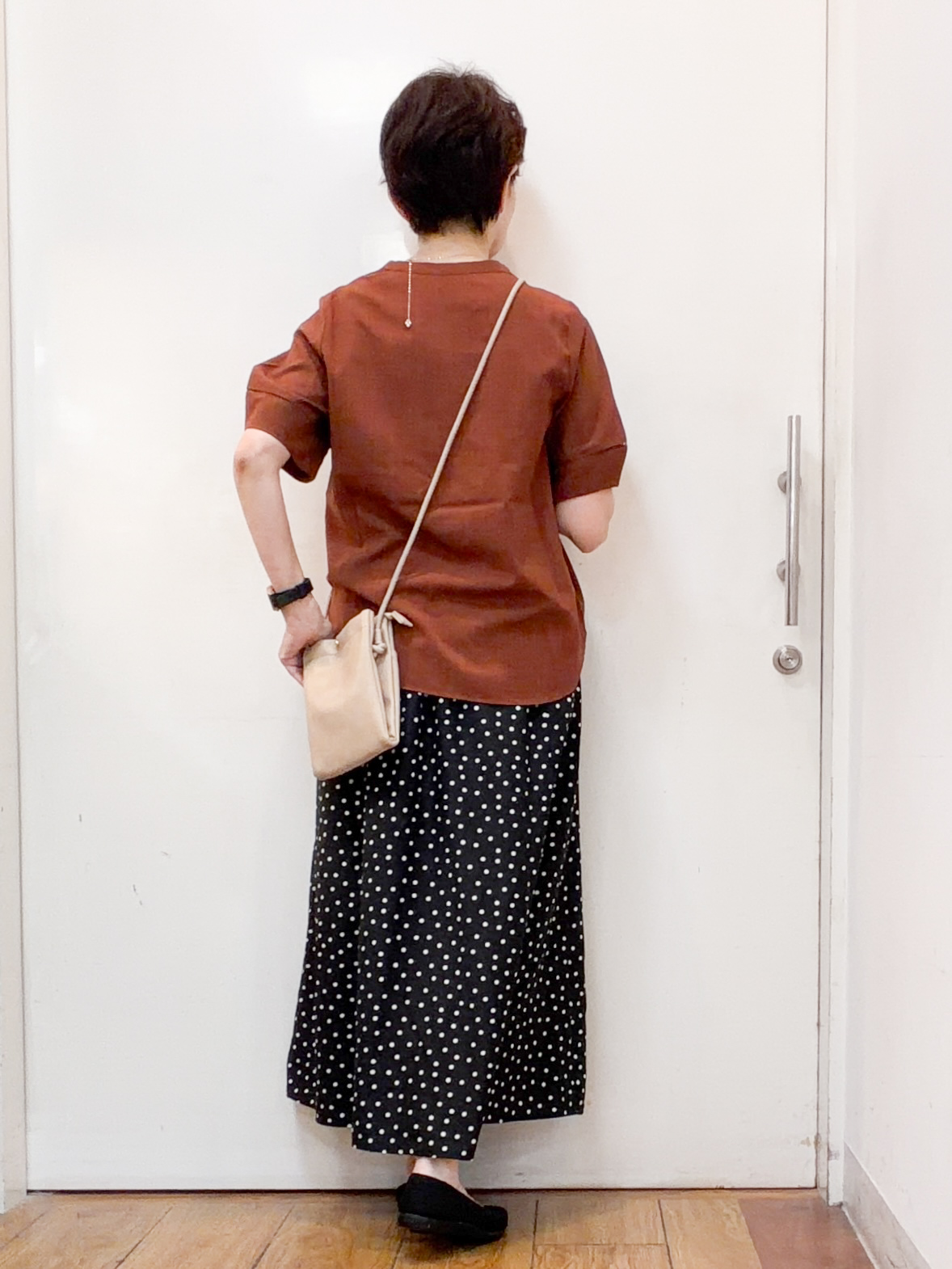 みぃさんの「SHOO･LA･RUE｜【洗濯後しわになりにくい/インせずきまる】シンプルだけど女性らしい 麻調スキッパーブラウス」を使ったコーディネート