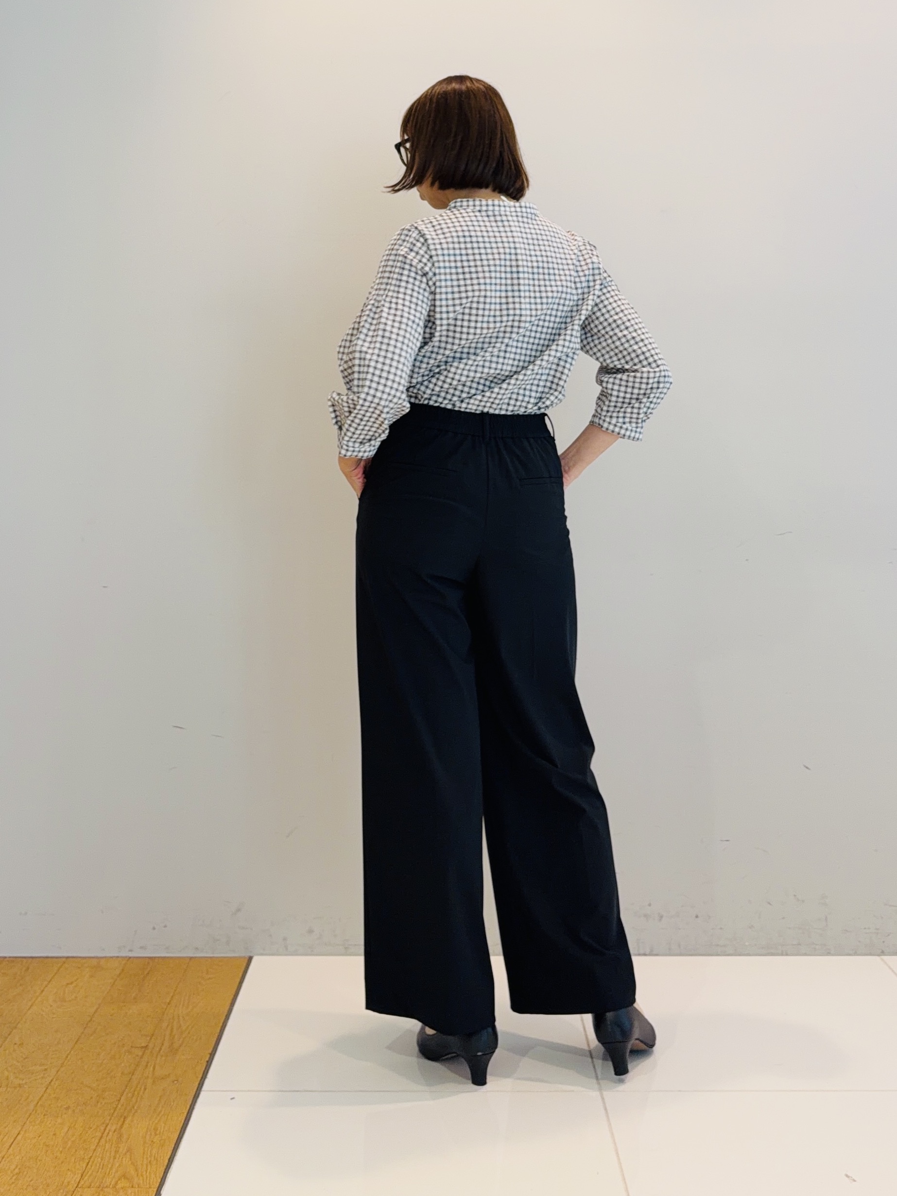 murayamaさんの「INDIVI｜【初秋にピッタリ！／洗える】凹凸素材ミニスタンドトップス」を使ったコーディネート