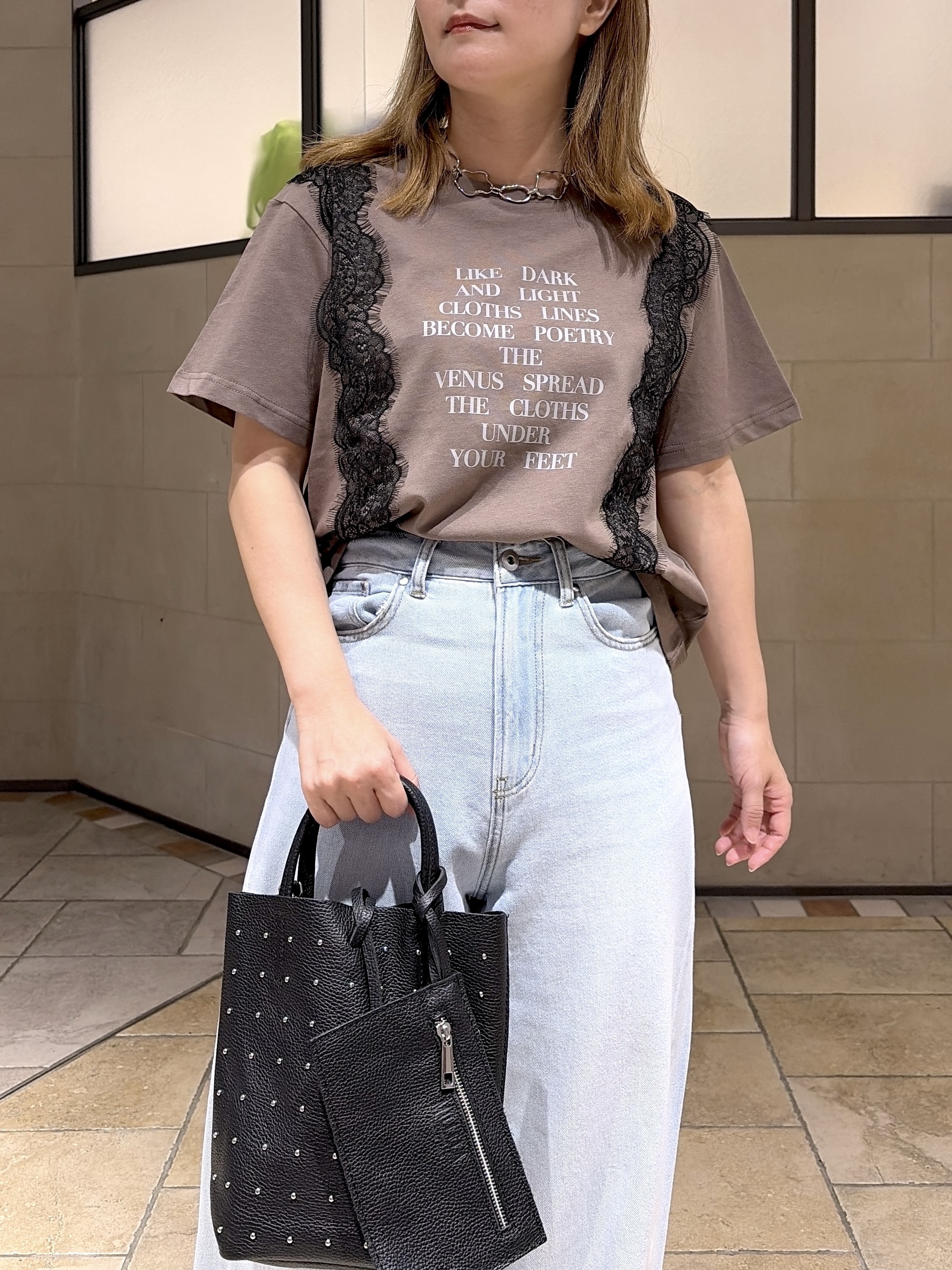 よねさんの「INDIVI｜レースステッチドTシャツ」を使ったコーディネート