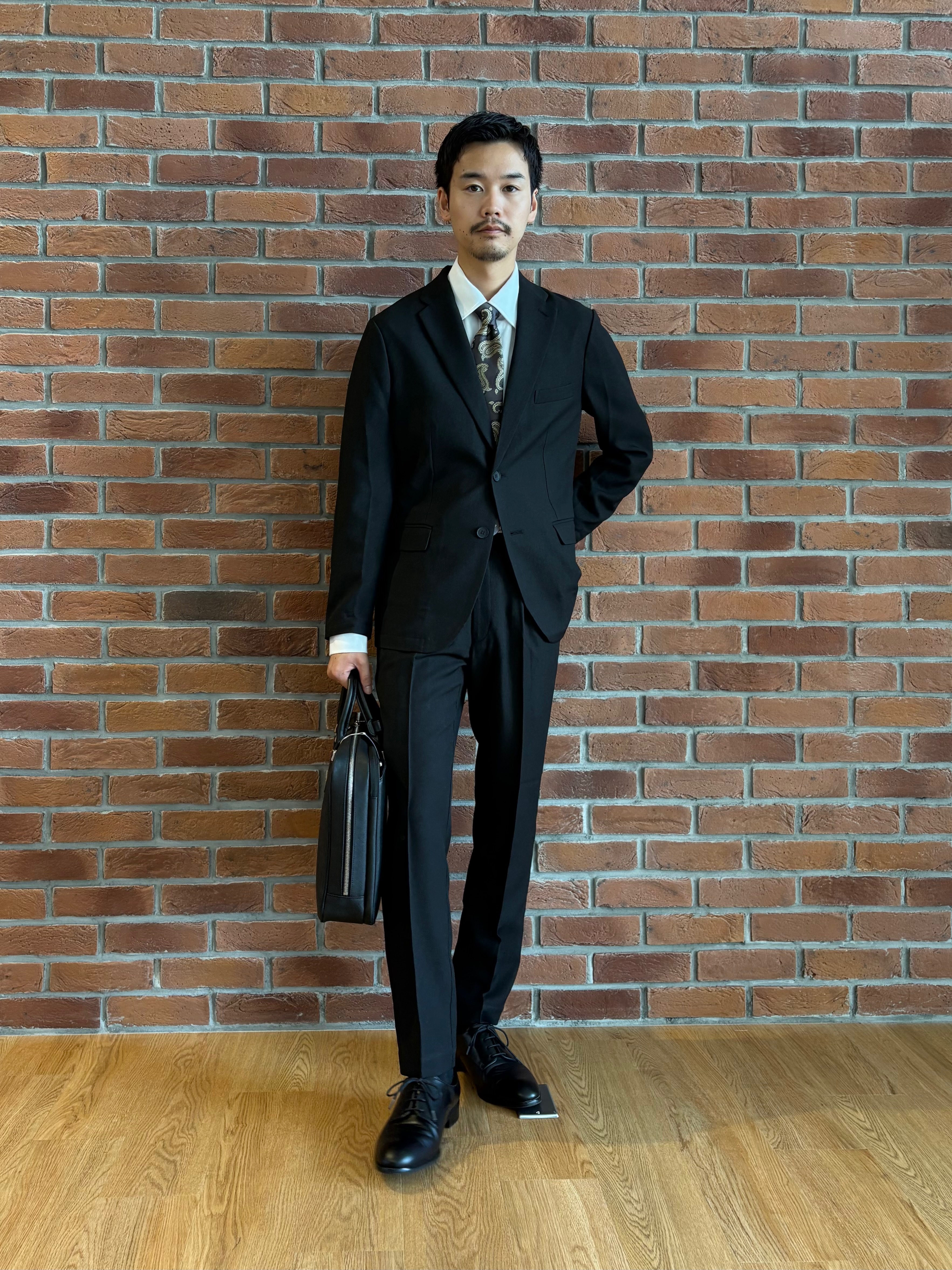 北浦歩大さんの「tk.TAKEO KIKUCHI｜【365日対応】PINHEADシングルセットアップ/上下2点セット/ONOFF兼用/ストレッチ/洗え」を使ったコーディネート
