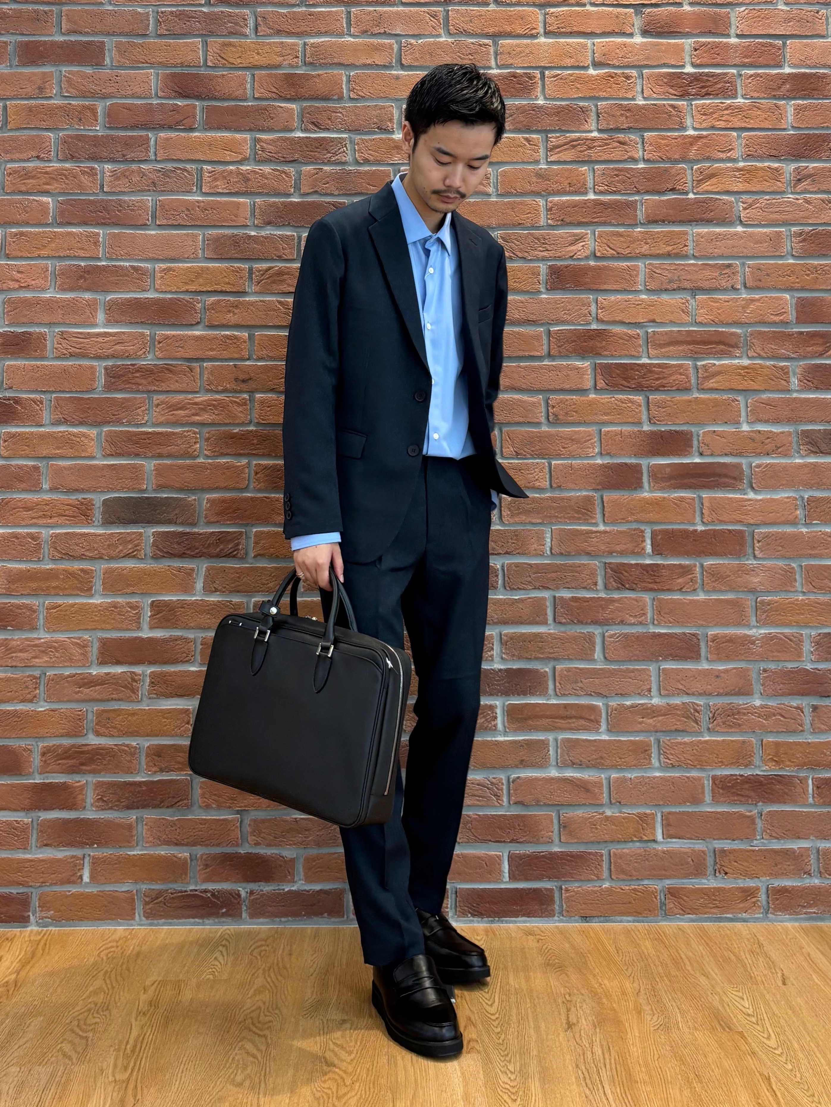 北浦歩大さんの「tk.TAKEO KIKUCHI｜【365日対応】PINHEADシングルセットアップ/上下2点セット/ONOFF兼用/ストレッチ/洗え」を使ったコーディネート