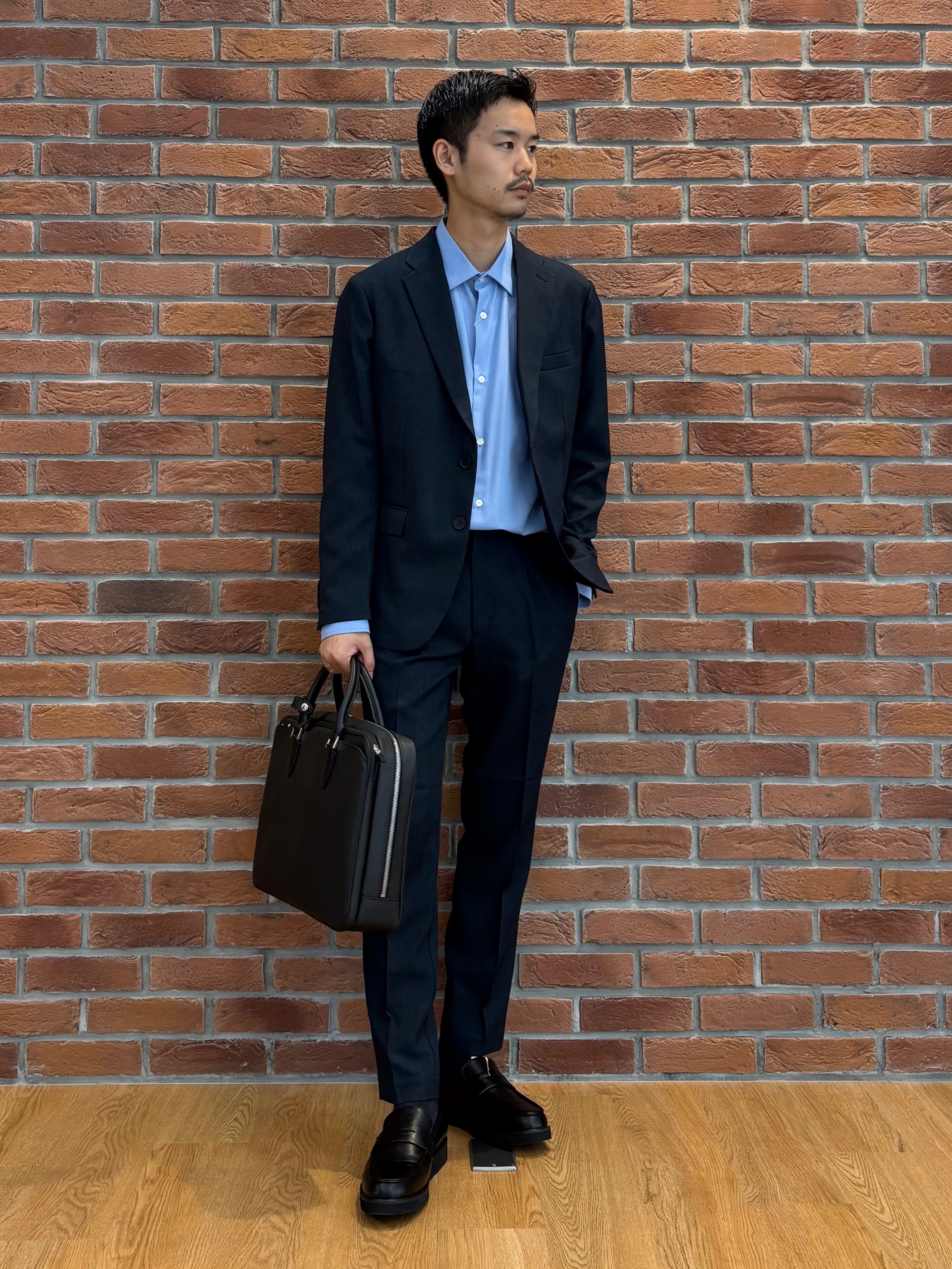 北浦歩大さんの「tk.TAKEO KIKUCHI｜【365日対応】PINHEADシングルセットアップ/上下2点セット/ONOFF兼用/ストレッチ/洗え」を使ったコーディネート