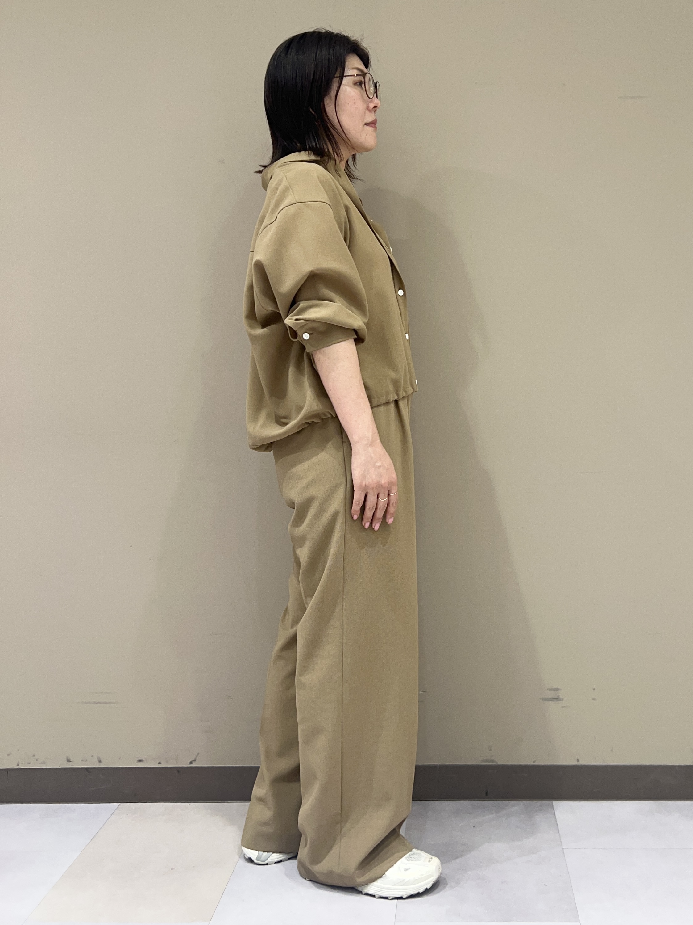 fukuさんの「UNTITLED｜【秋羽織り/セットアップ可/UVカット】エアリークールドロストシャツ」を使ったコーディネート