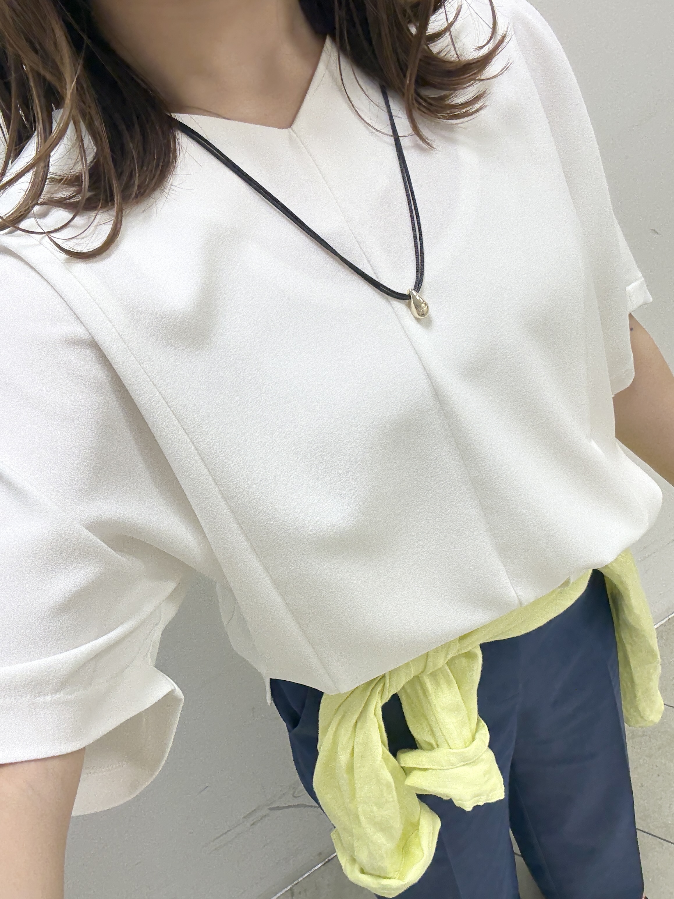kahoさんの「INDIVI｜【体型＆二の腕カバー/着る日傘】ドルマントップス」を使ったコーディネート