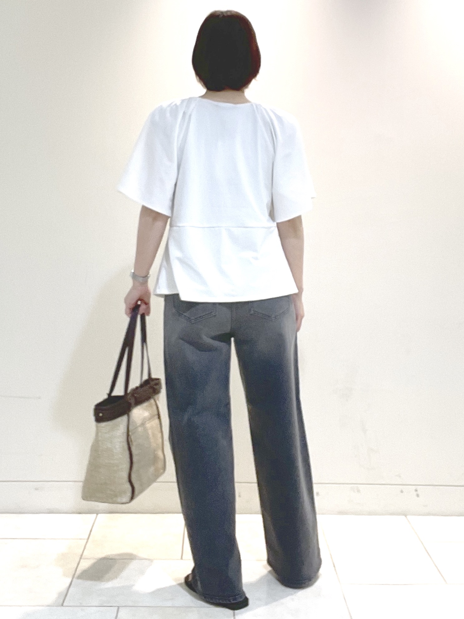フミさんの「Reflect｜【UVカット／接触冷感／吸水速乾】フレアスリーブペプラムカットソー」を使ったコーディネート