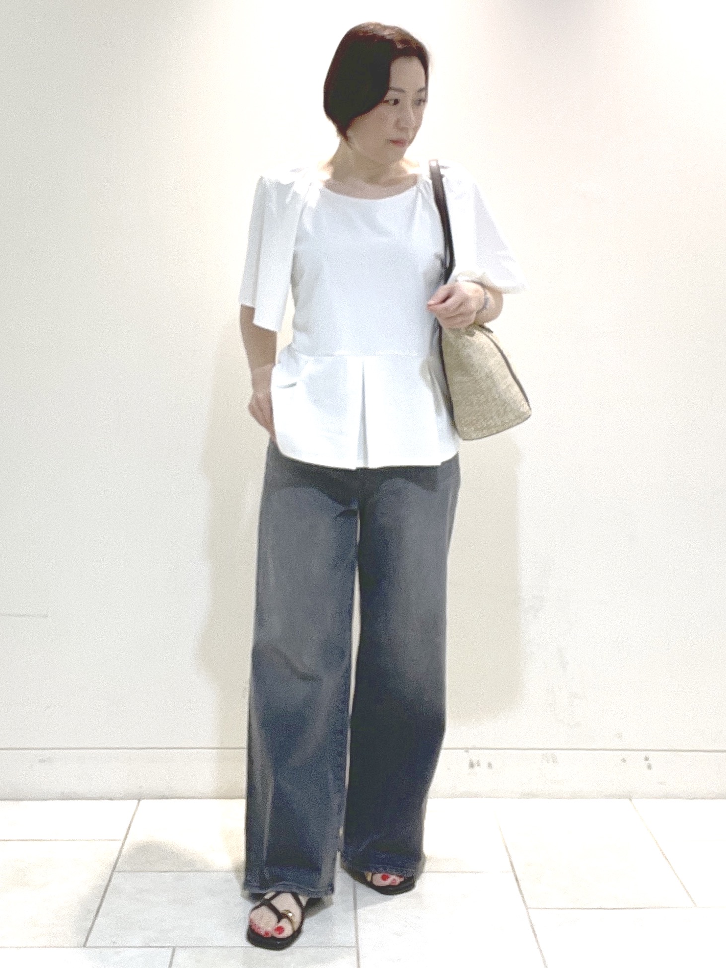 フミさんの「Reflect｜【UVカット／接触冷感／吸水速乾】フレアスリーブペプラムカットソー」を使ったコーディネート