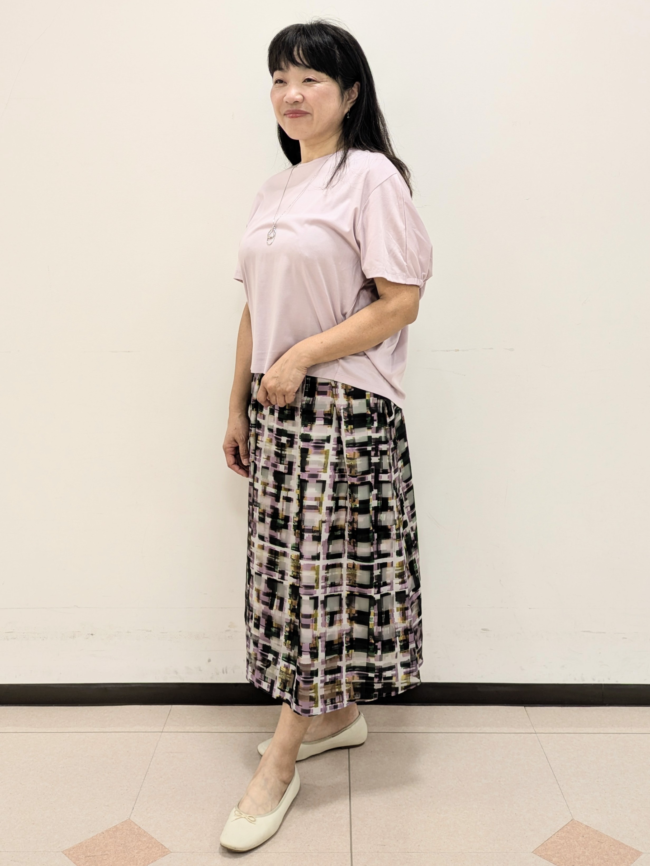 ともさんの「UNTITLED｜【汗染み防止/接触冷感】ドルマンプルオーバー」を使ったコーディネート
