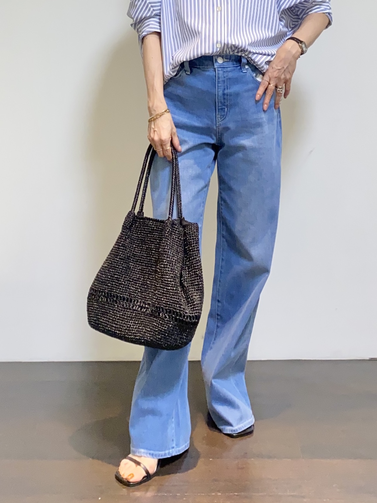 tomoさんの「UNTITLED｜【接触冷感/吸水速乾/UVカット】ドルマンスリーブシャツ」を使ったコーディネート