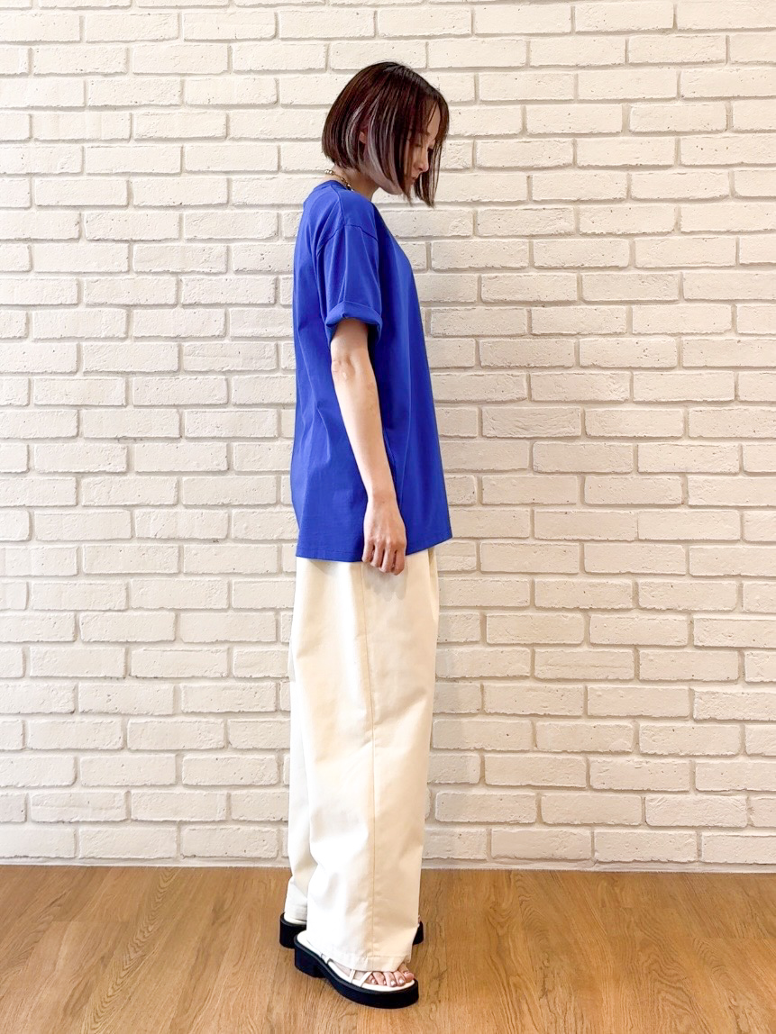 𝐜𝐡𝐢𝐤𝐚さんの「THE SHOP TK｜【Disney】【MLB】スペシャルデザイン半袖Tシャツ」を使ったコーディネート