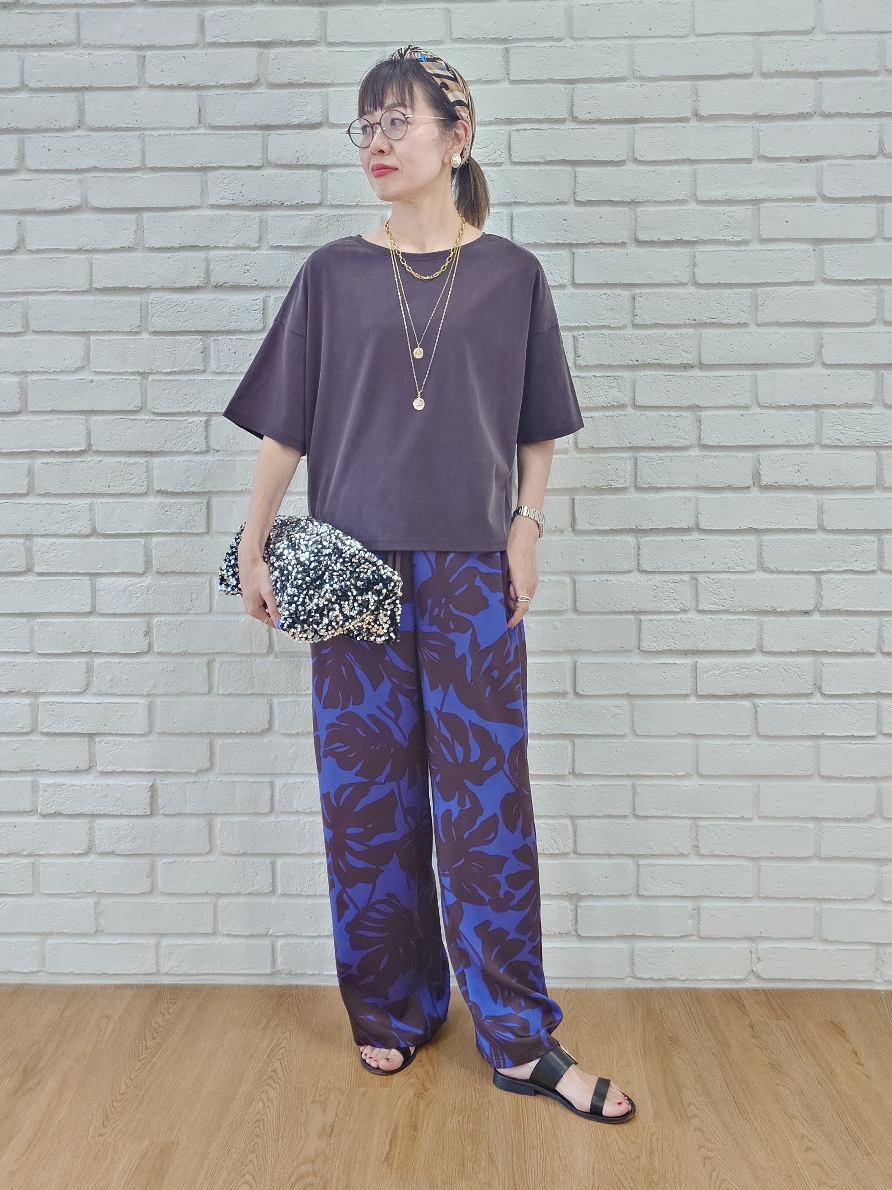 MUTSUKOさんの「UNTITLED｜【きれいめTシャツ/セットアップ可】ヴィンテージライクプルオーバー」を使ったコーディネート