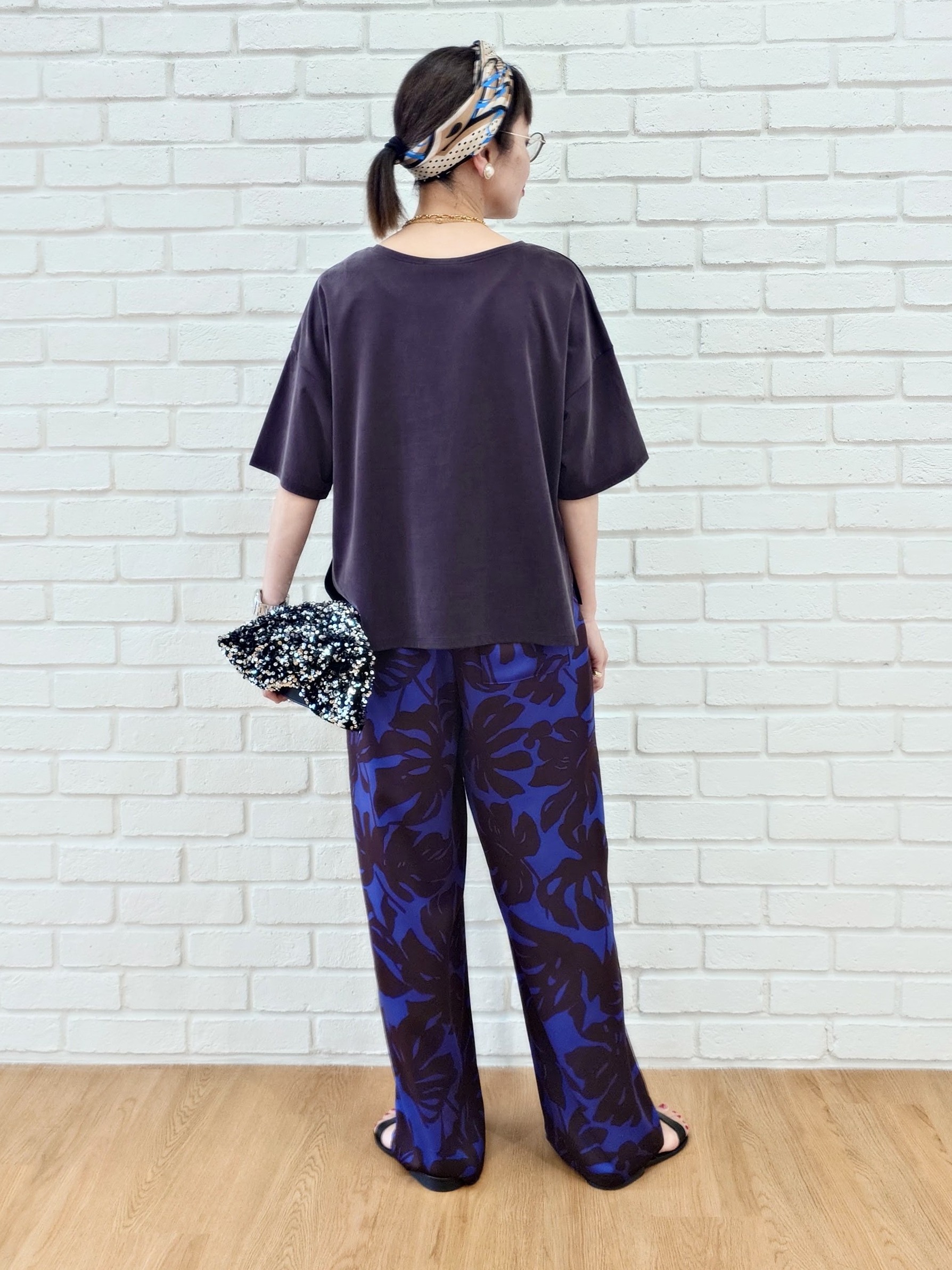 MUTSUKOさんの「UNTITLED｜【きれいめTシャツ/セットアップ可】ヴィンテージライクプルオーバー」を使ったコーディネート