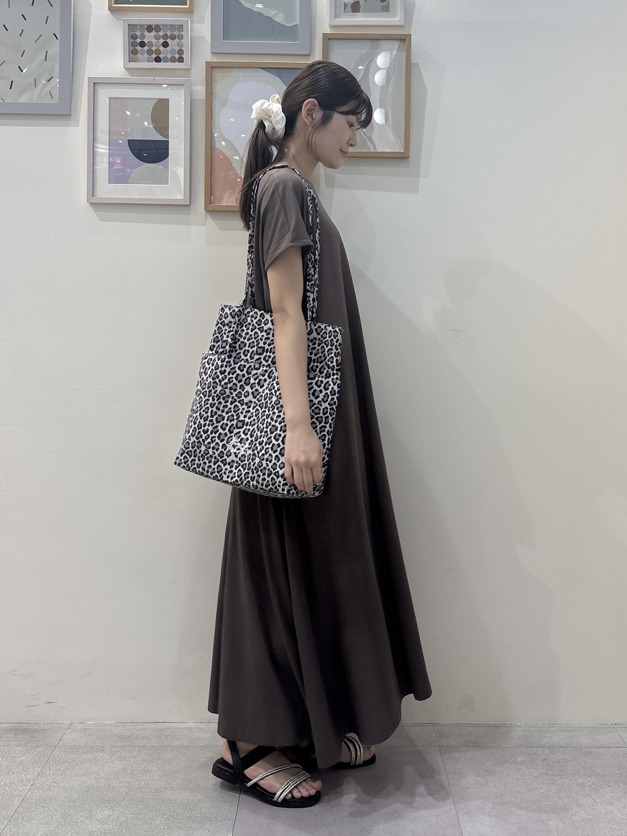 Rikaさんの「SHOO･LA･RUE｜【体型カバー/洗濯機可】涼やかAラインロングワンピース」を使ったコーディネート