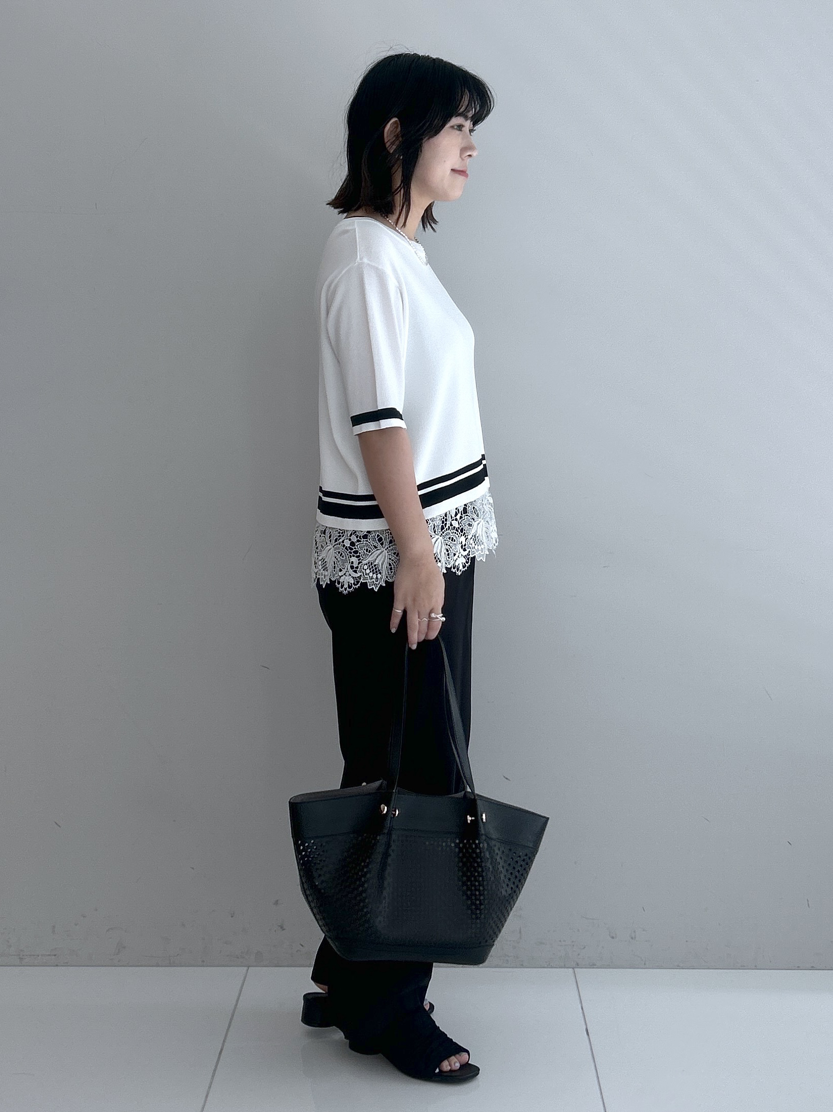 Hirokaさんの「grove｜【シリーズ累計36万枚／UVカット・洗濯機OK】やわらかドライタッチレースドッキングニット」を使ったコーディネート