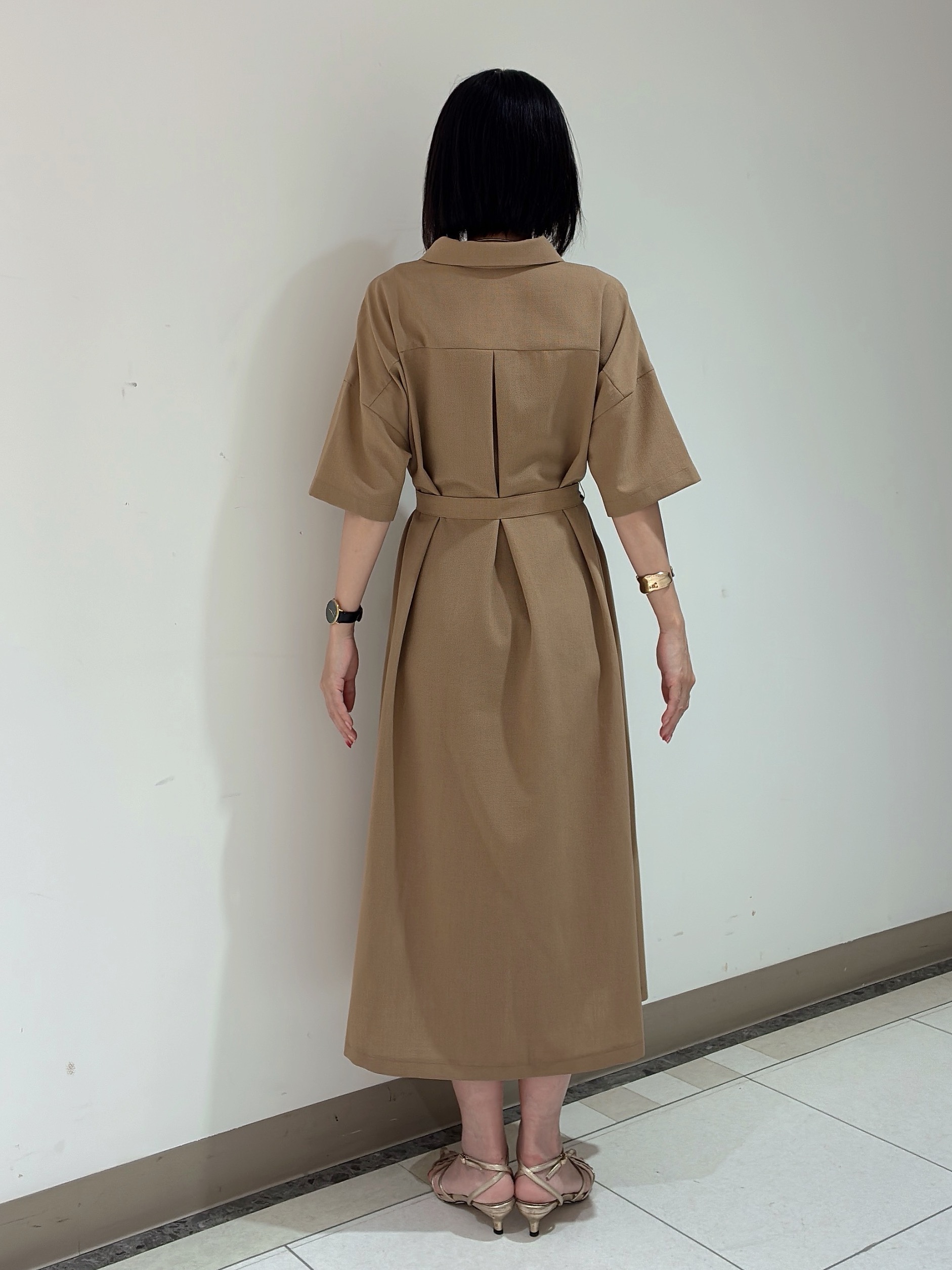 環さんの「UNTITLED｜【初秋も活躍/UVカット/接触冷感】エアリークールワンピース」を使ったコーディネート