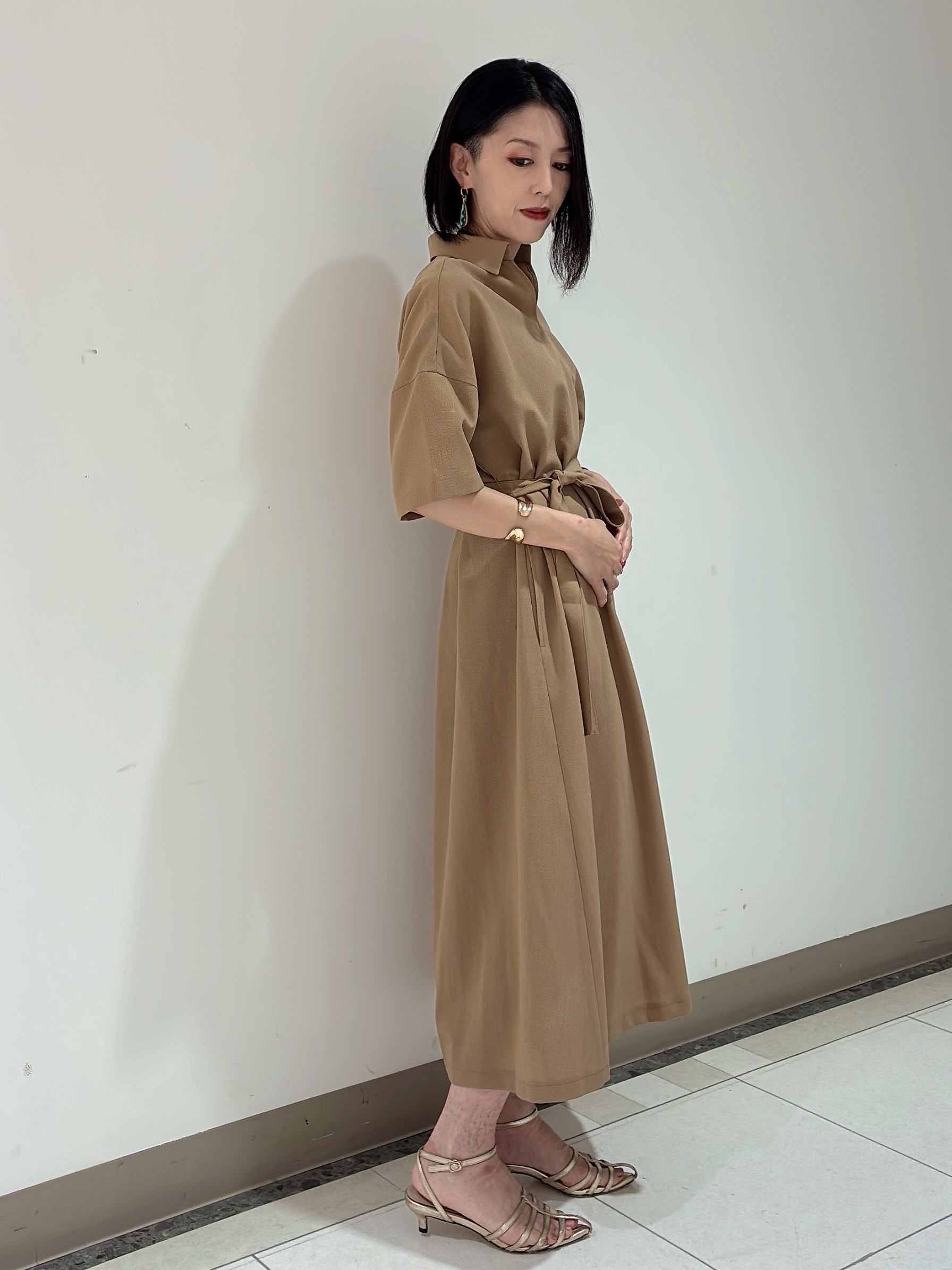 環さんの「UNTITLED｜【初秋も活躍/UVカット/接触冷感】エアリークールワンピース」を使ったコーディネート