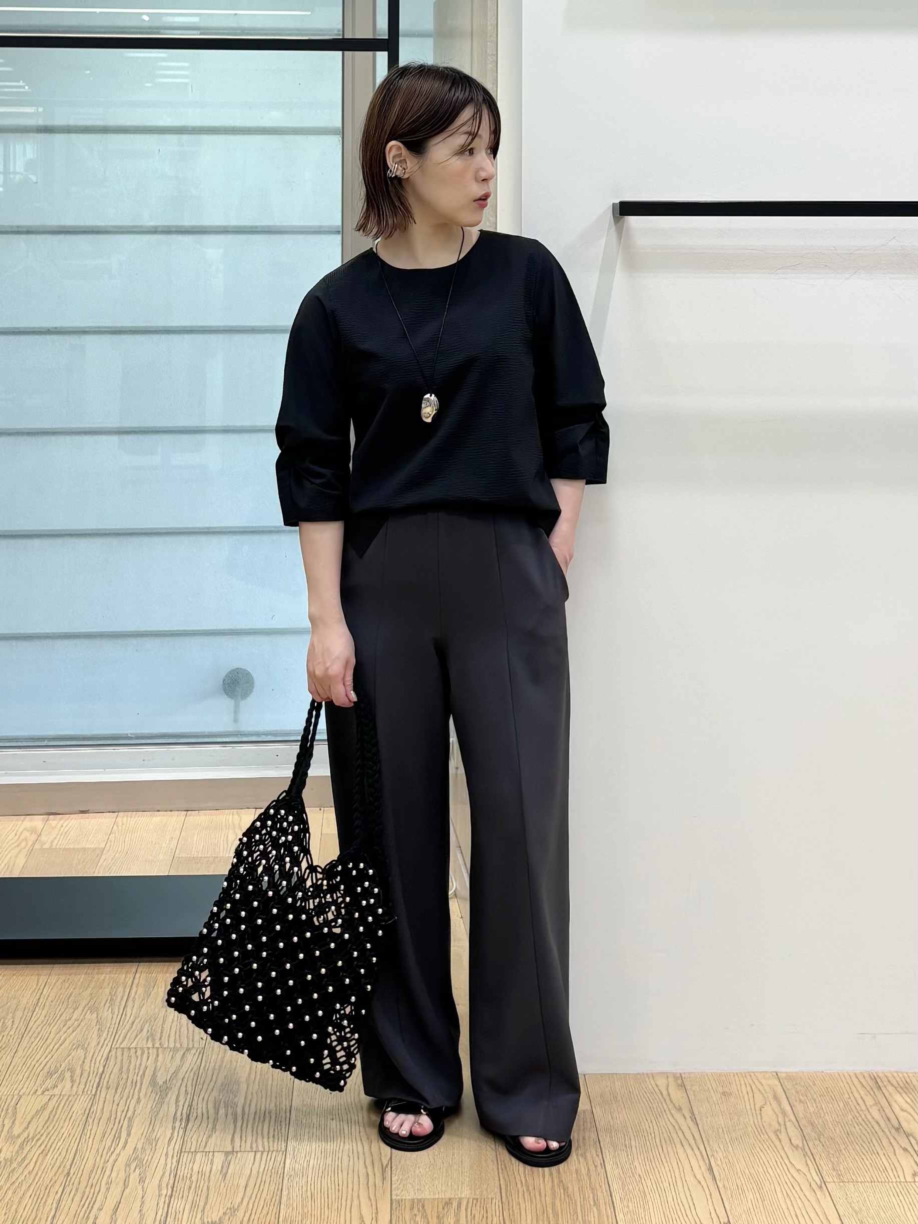 asamiさんの「INDIVI｜【撥水／UVケア】ねじり袖サッカートップス」を使ったコーディネート
