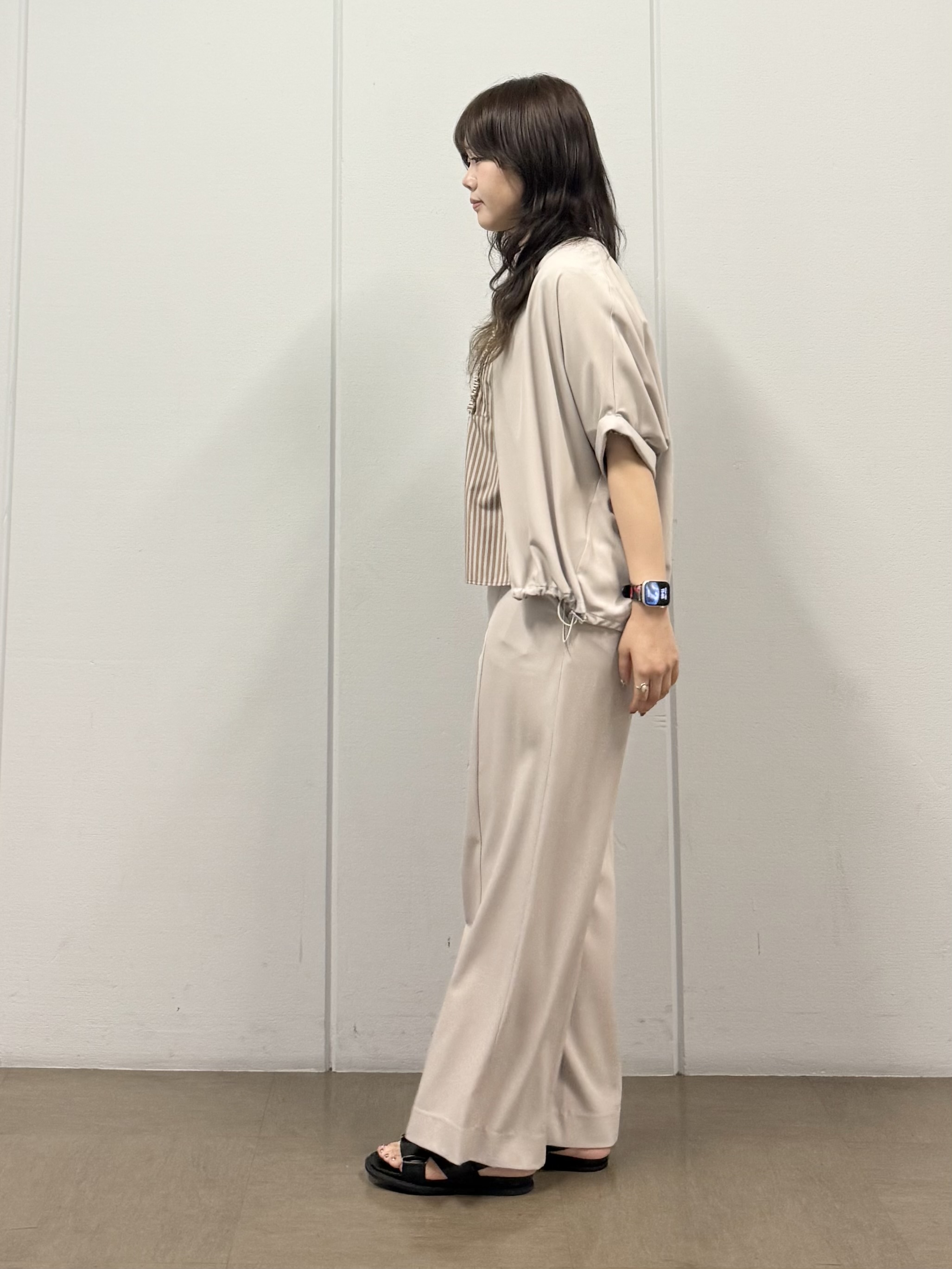 mizukiさんの「INDIVI｜【洗える／UVケア／着映え】フリルピンタックブラウス」を使ったコーディネート