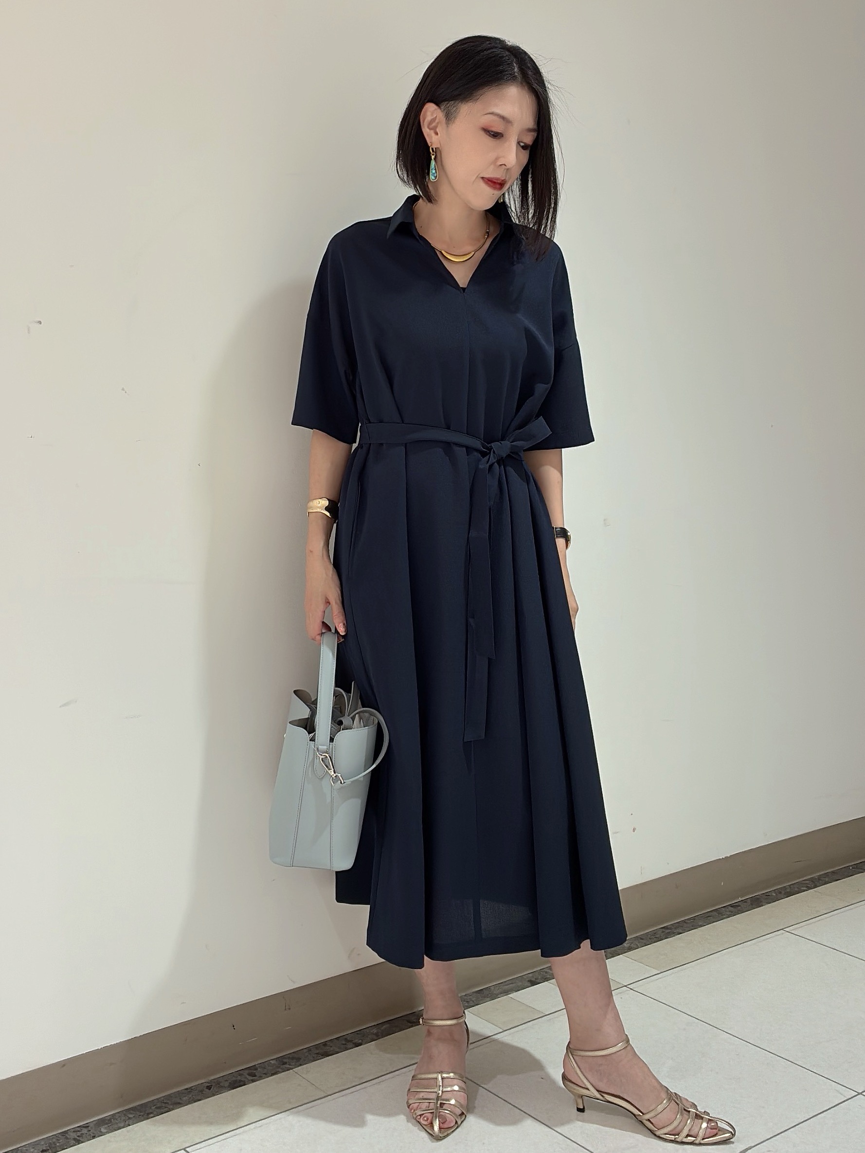 環さんの「UNTITLED｜【初秋も活躍/UVカット/接触冷感】エアリークールワンピース」を使ったコーディネート