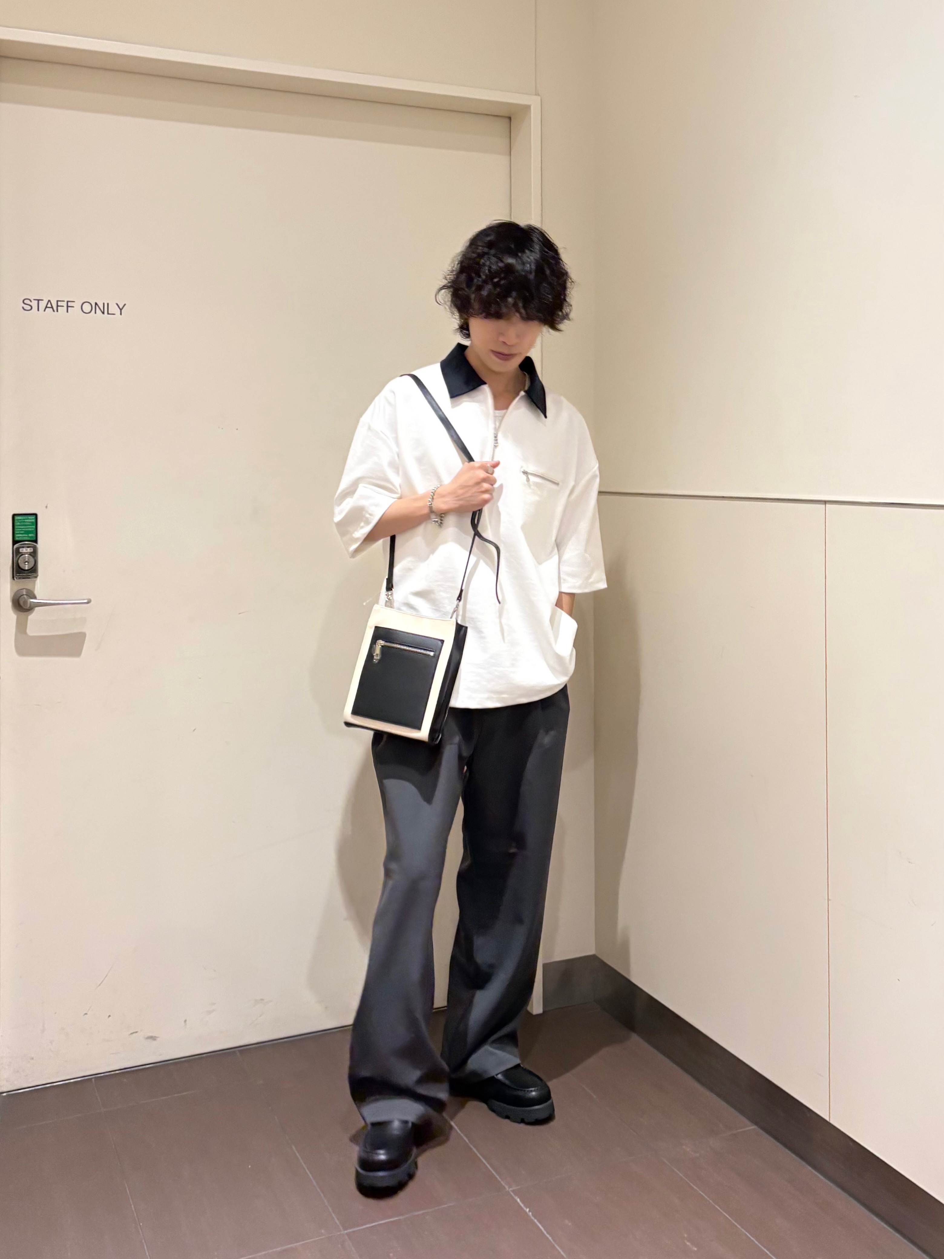 ナノシーさんの「tk.TAKEO KIKUCHI｜【人気商品！】カラースイッチハーフジップポロ／ドロップショルダー／ポロシャツ／ドライタッチ」を使ったコーディネート