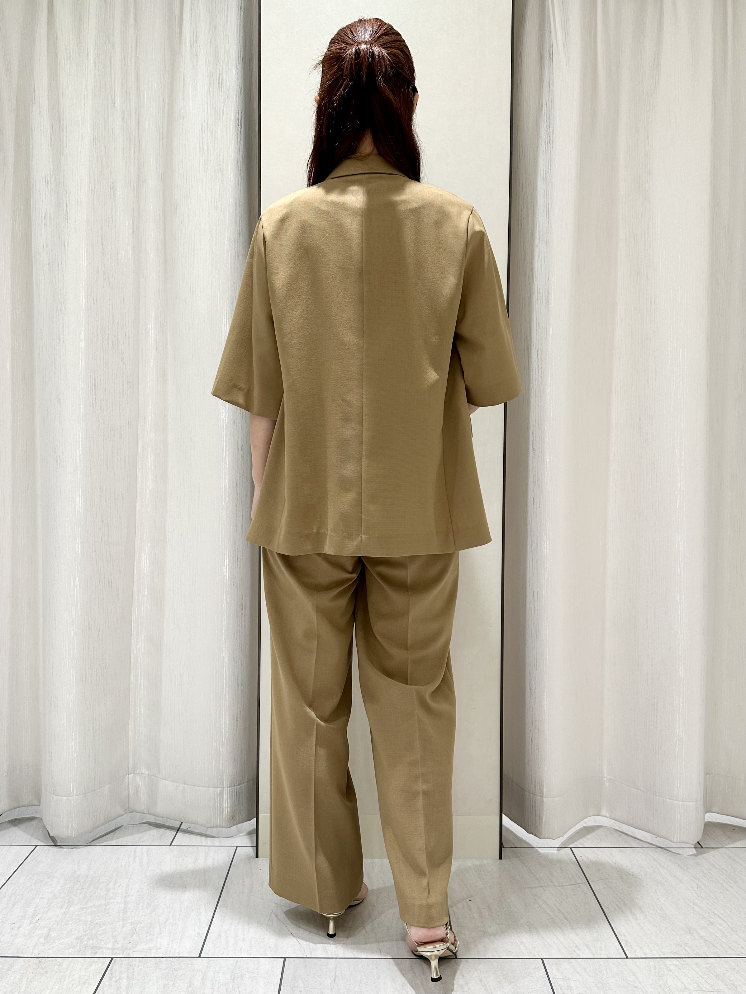 komiさんの「UNTITLED｜【アンサンブル可/きれいめ/通勤】コンパクト5分袖ニット」を使ったコーディネート