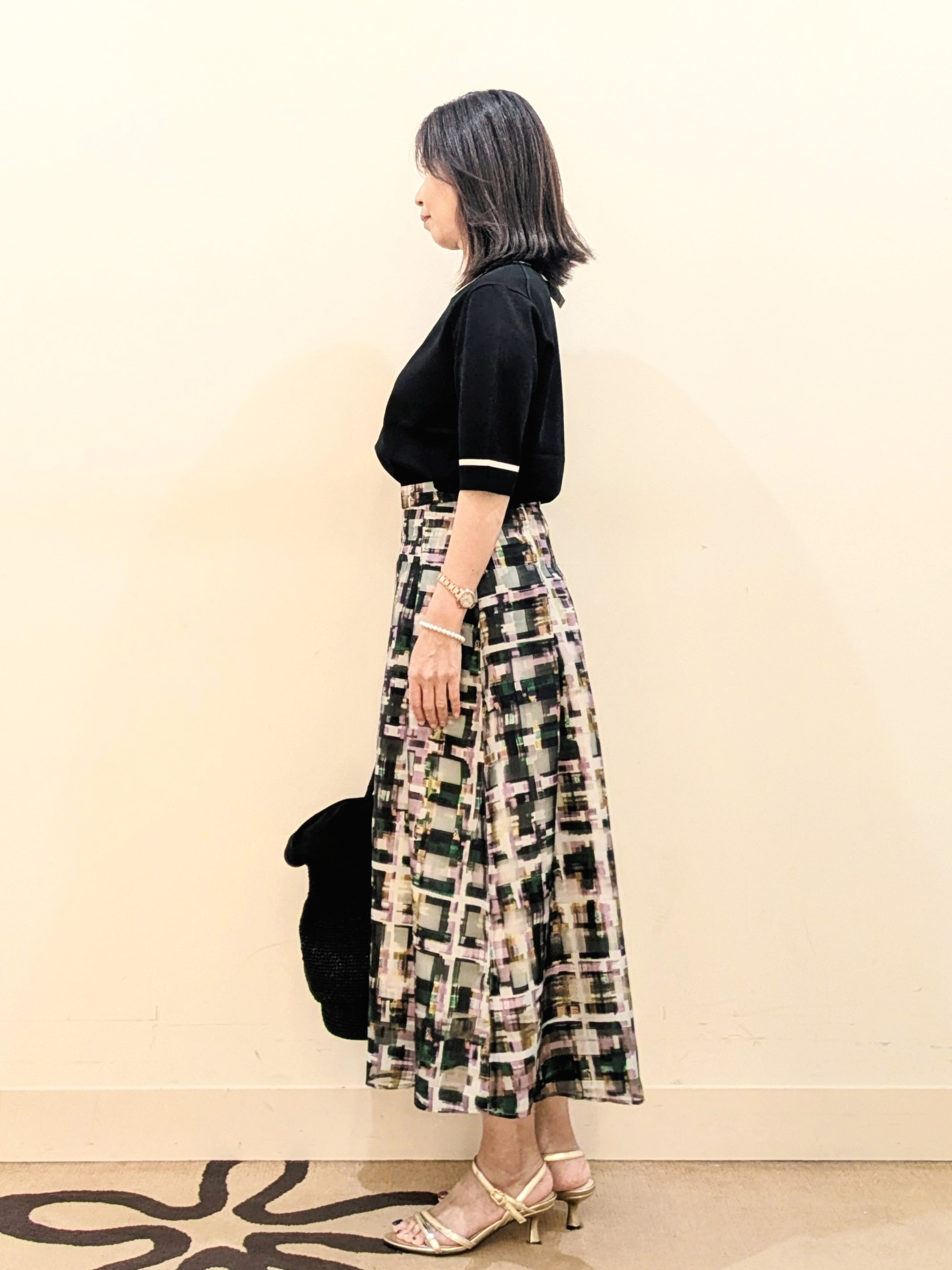 laverさんの「UNTITLED｜【アンサンブル可/きれいめ/通勤】コンパクト5分袖ニット」を使ったコーディネート