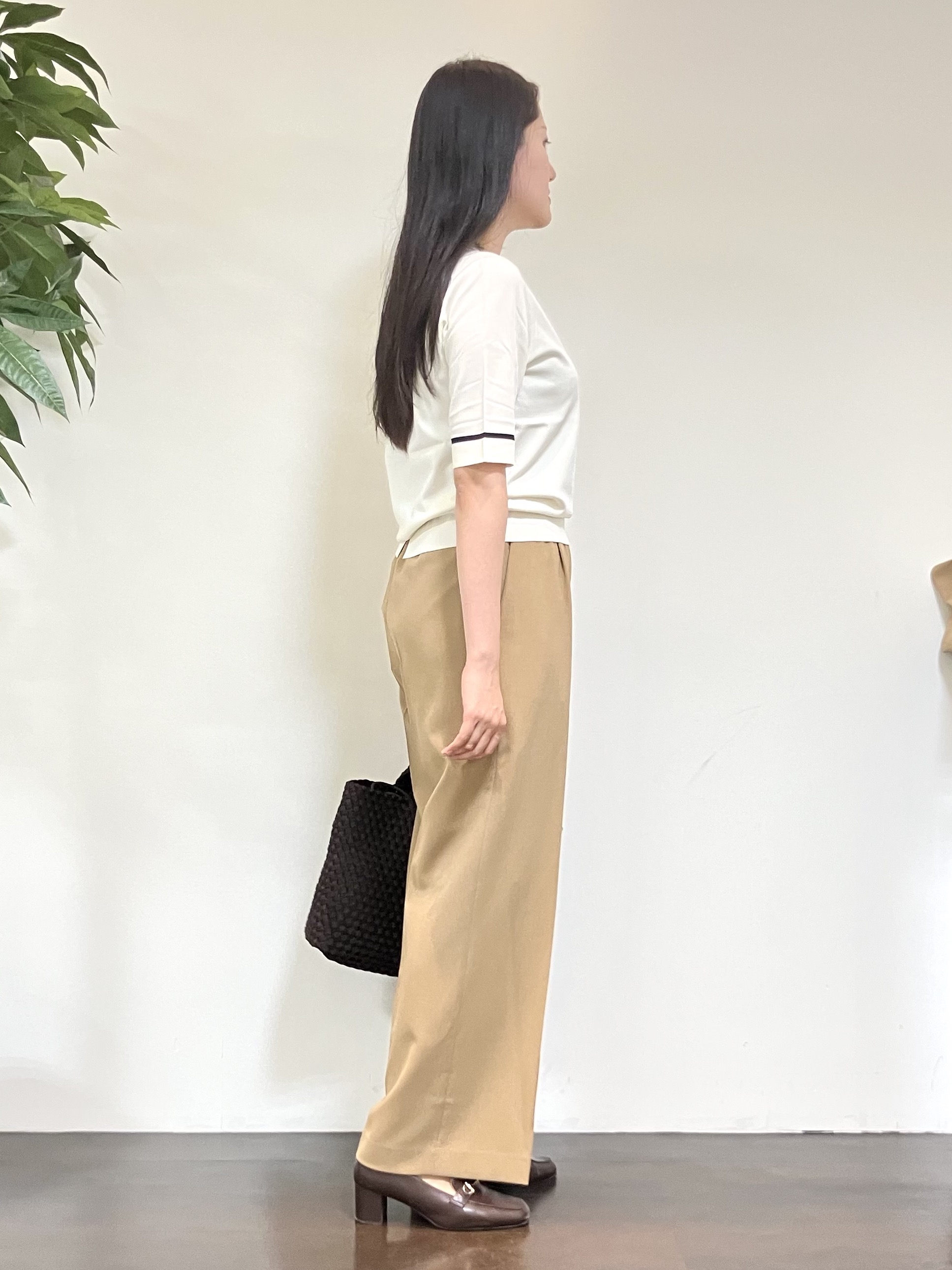 カレンさんの「UNTITLED｜【秋の通勤羽織/セットアップ可/UVカット】エアリークール半袖ジャケット」を使ったコーディネート