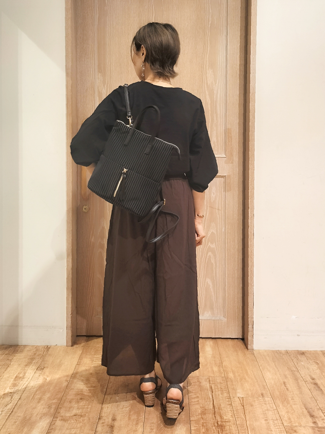 YUKIさんの「SHOO･LA･RUE｜【S-LL/洗濯機可/二の腕カバー】楽に上品見え ツイストスリーブトップス」を使ったコーディネート