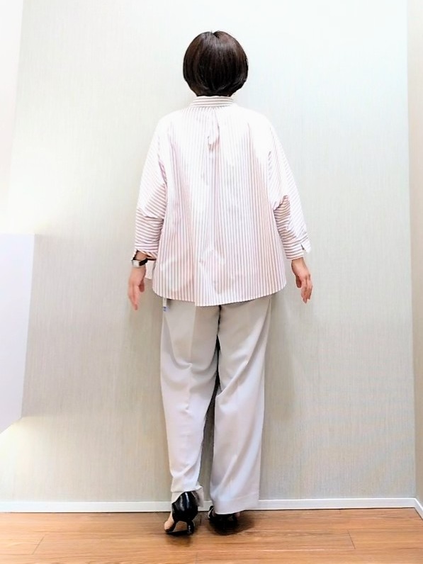 ミズタさんの「UNTITLED｜【接触冷感/吸水速乾/UVカット】ドルマンスリーブシャツ」を使ったコーディネート