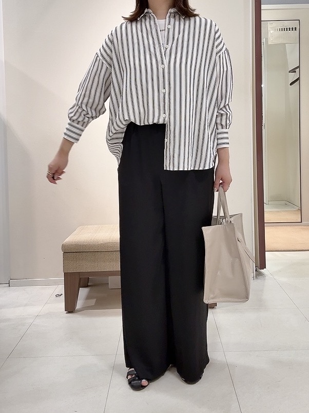 YUIさんの「UNTITLED｜【秋映え/羽織り】ストライプシャツ」を使ったコーディネート
