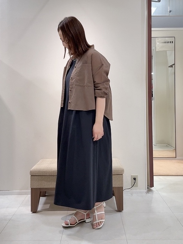YUIさんの「UNTITLED｜【残暑も快適/接触冷感/UVカット/吸水速乾】Aラインロングワンピース」を使ったコーディネート