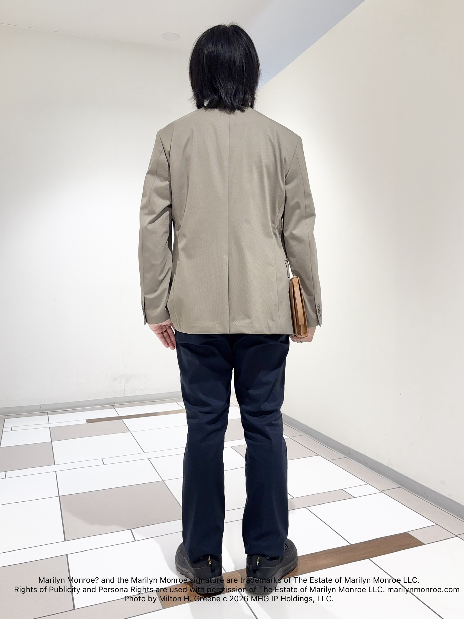 及川さんの「TAKEO KIKUCHI｜【360&deg;ストレッチ／軽量】None Of Stress ライト ジャケット（セットアップ対応）」を使ったコーディネート