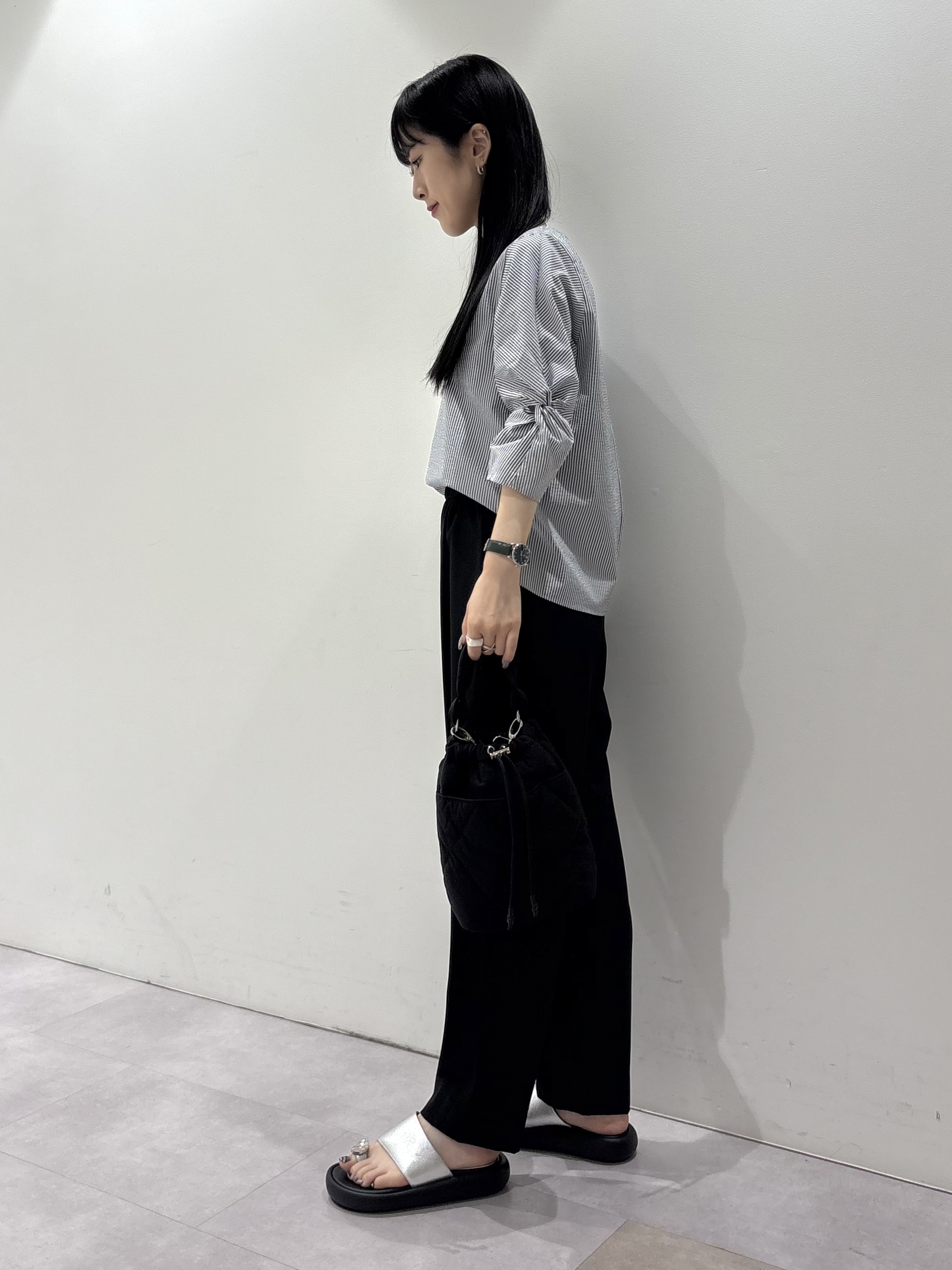 KEIKOさんの「INDIVI｜【撥水／UVケア】ねじり袖サッカートップス」を使ったコーディネート