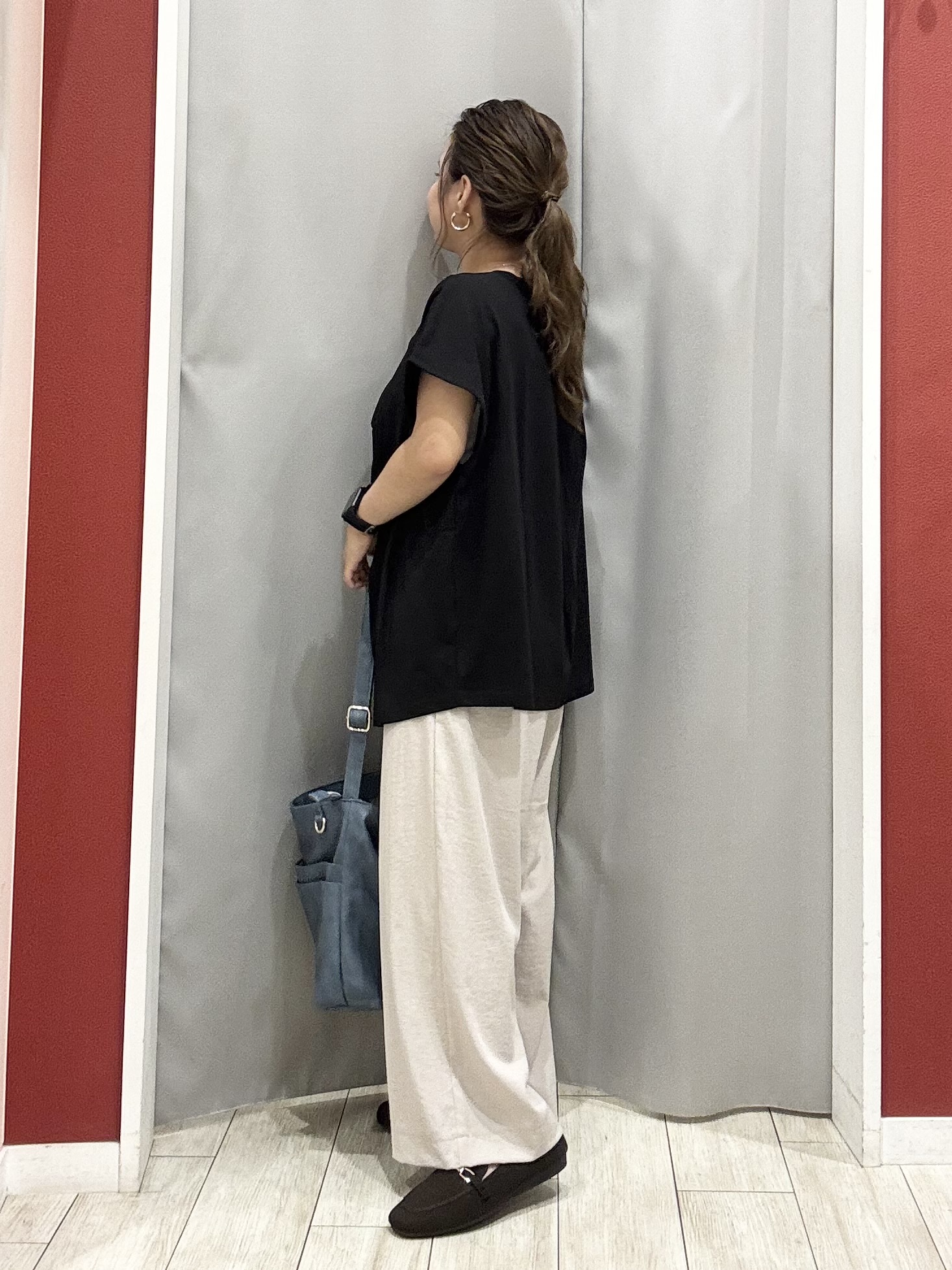 shioさんの「SHOO･LA･RUE｜【前後2WAY/S-LL/洗濯機可】楽に着られて好印象 やわらかトップス」を使ったコーディネート