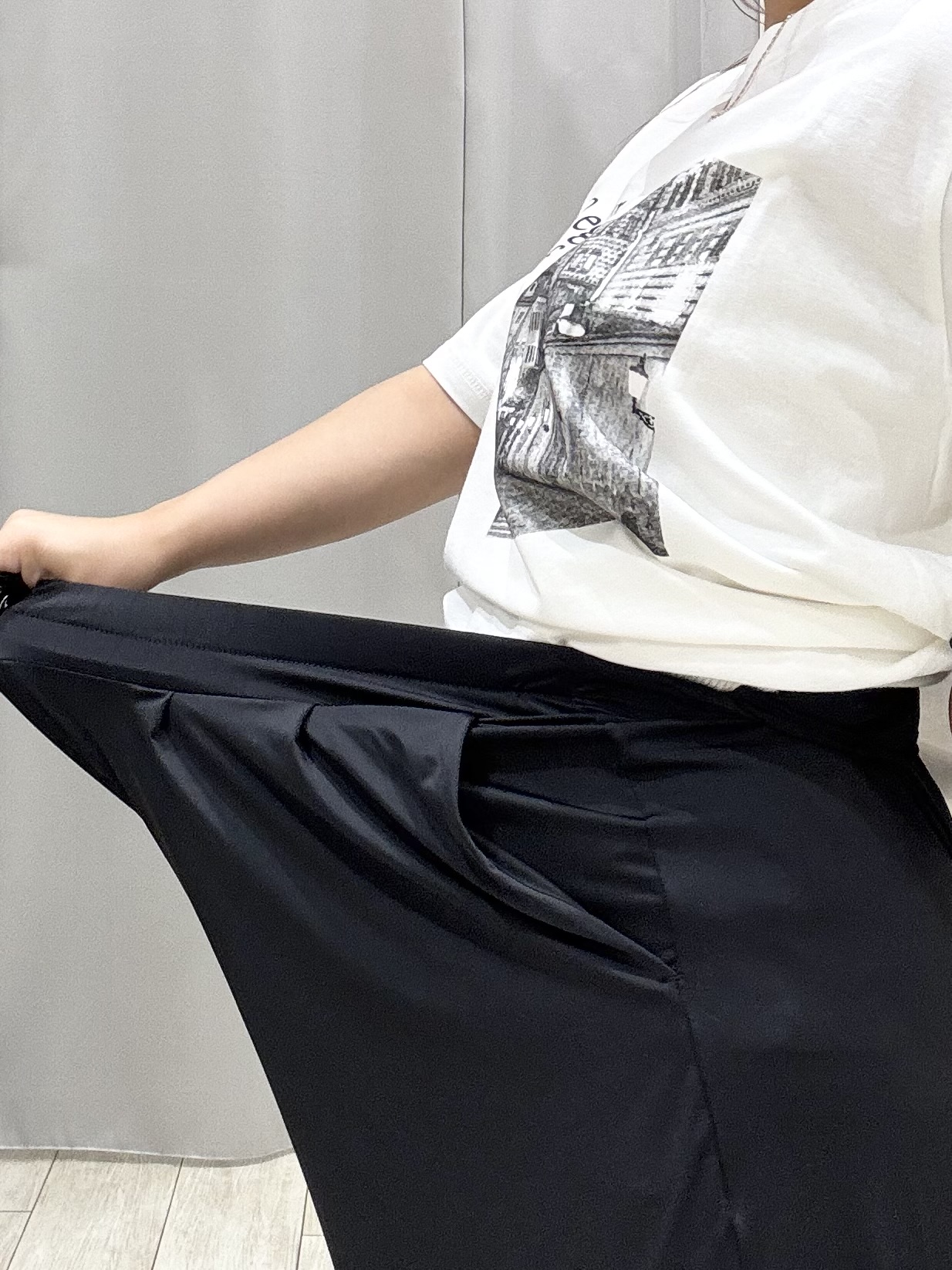 shioさんの「SHOO･LA･RUE｜【通気性〇/UV/S-LL】洗濯後しわになりにくい とろみストライプシャツ」を使ったコーディネート