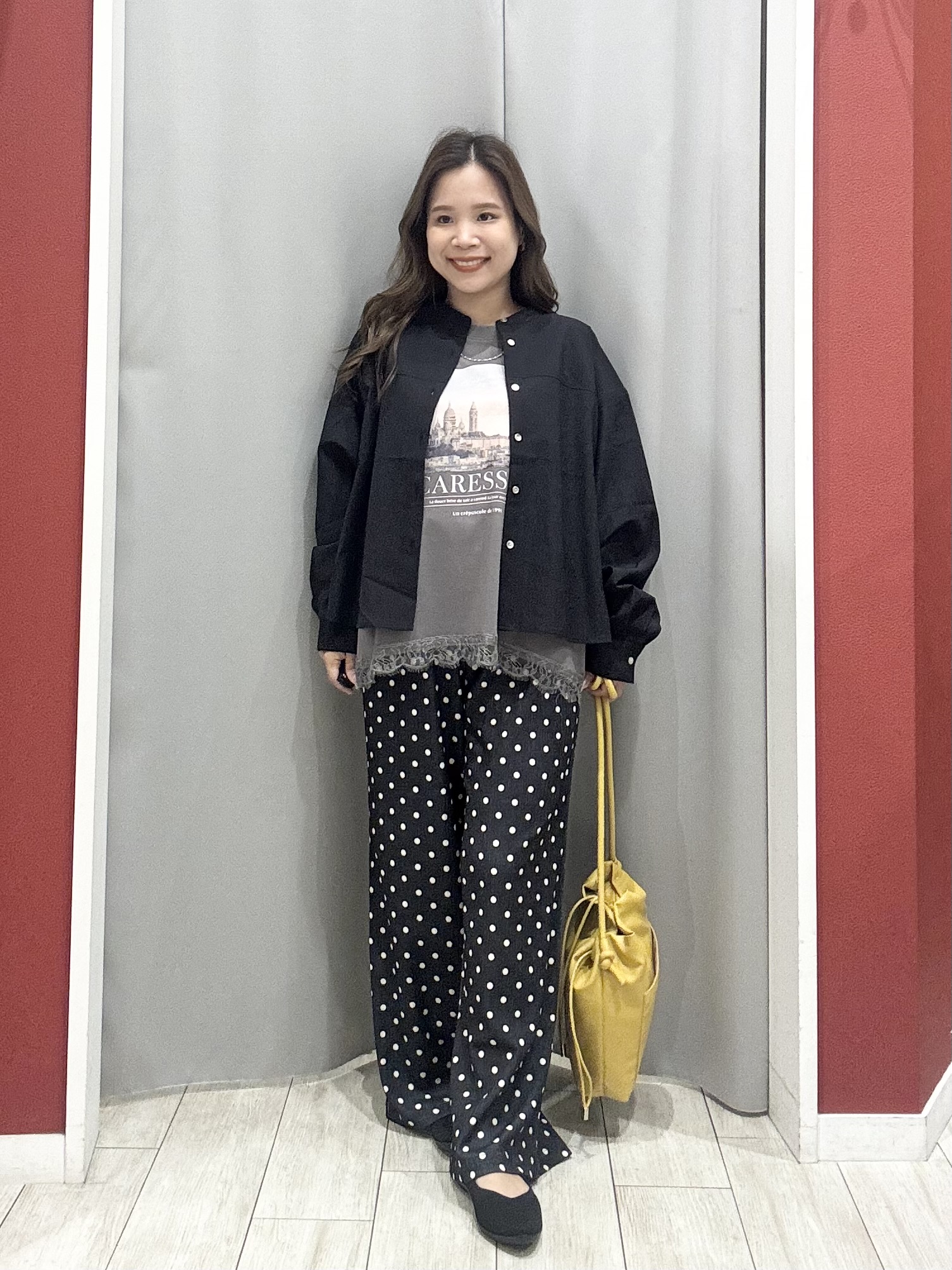 shioさんの「SHOO･LA･RUE｜【通気性〇/S-LL/洗濯機可】さらりと心地よい。ノーカラーシャツ」を使ったコーディネート