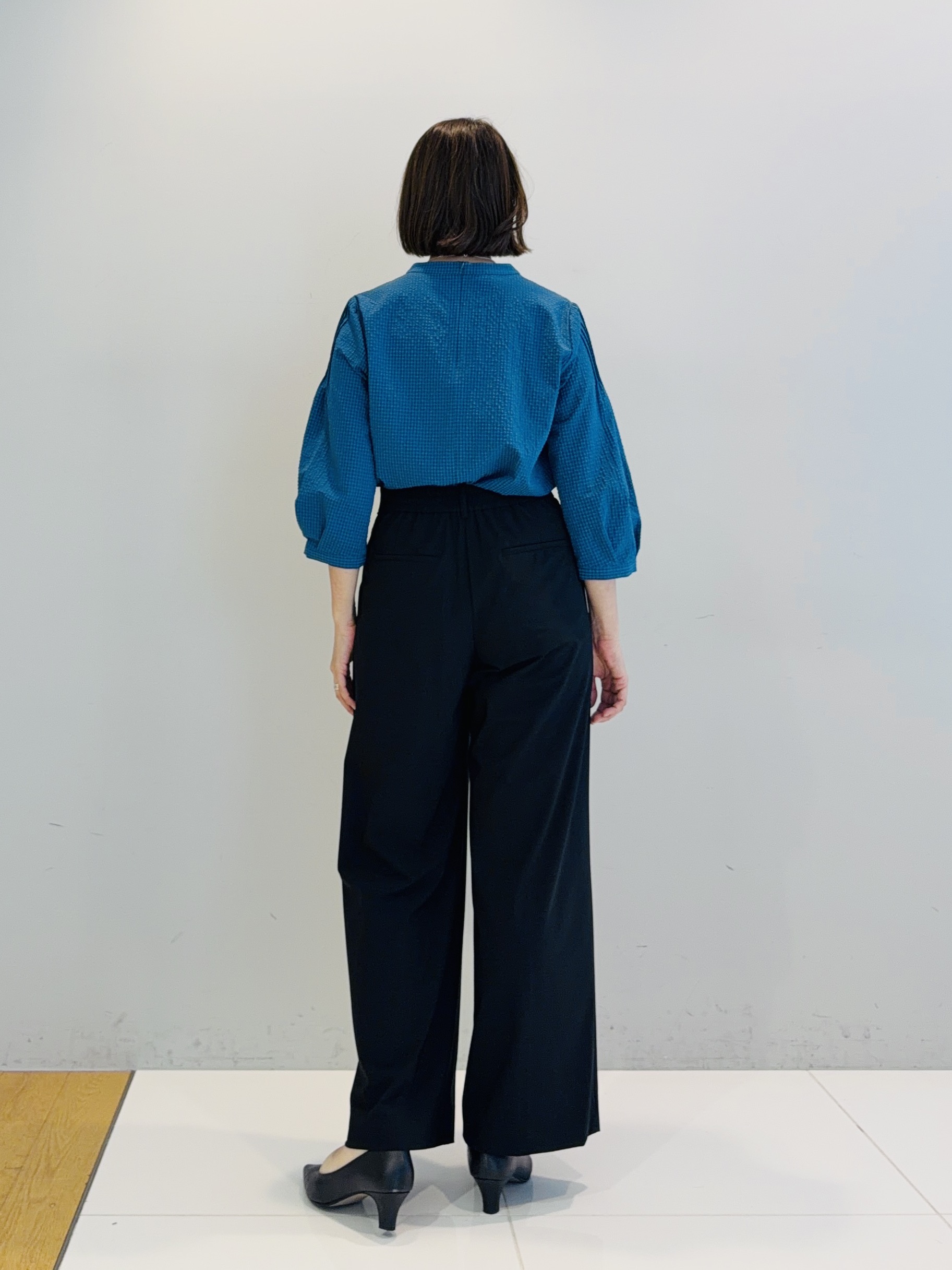 murayamaさんの「INDIVI｜【初秋にピッタリ！／洗える】凹凸素材ミニスタンドトップス」を使ったコーディネート